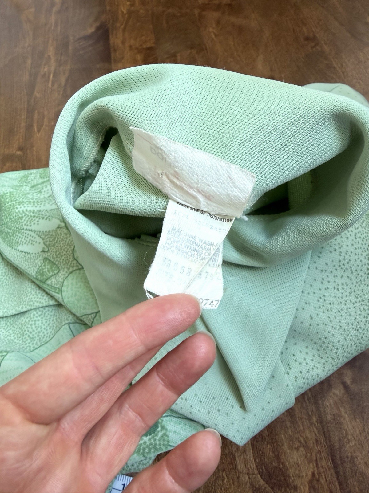 Vintage 1970s polyester shirt green floral long sleeve point collar Sz L