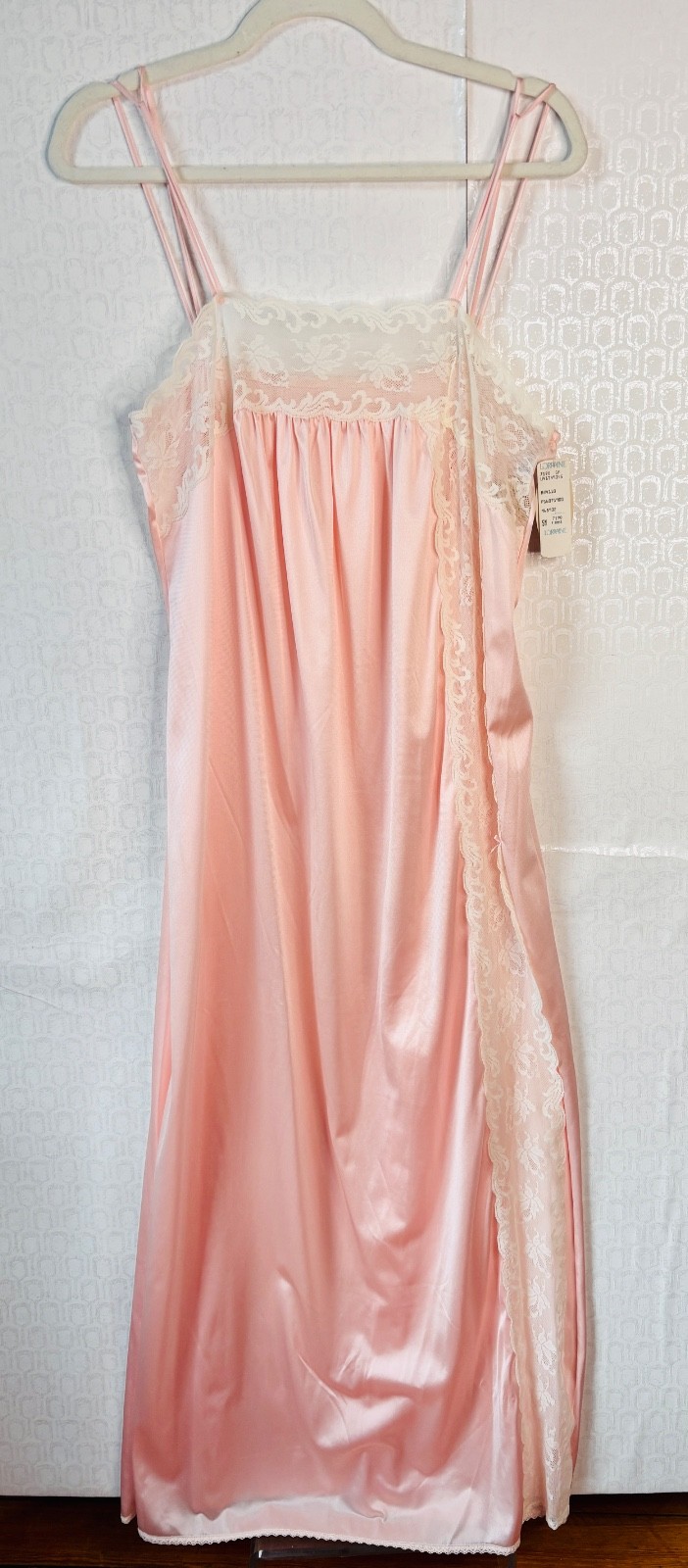 NOS VTG LORRAINE PEACHY-PINK WHITE LACE TRIM SIDE SLIT NEGLIGEE LONG NIGHTGOWN*S