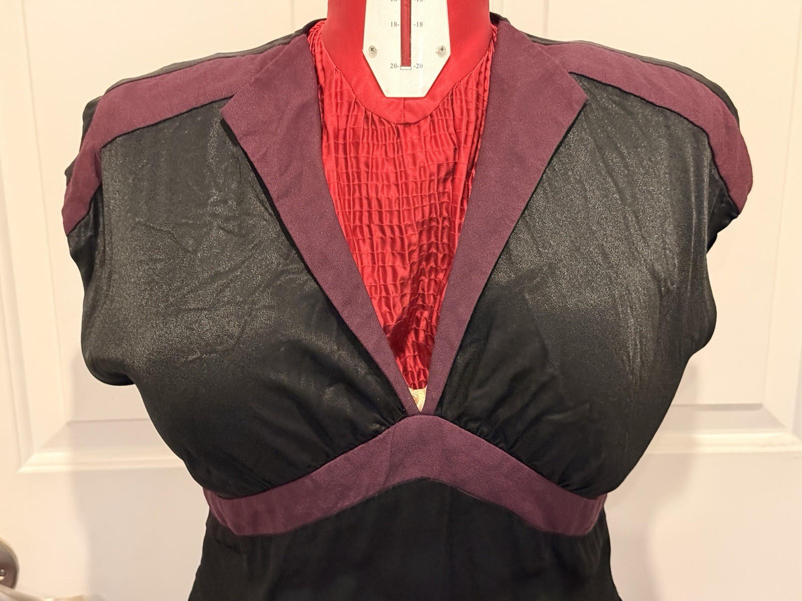 Women’s Early 2000’s Stop Staring Size 14 (US) Black And Purple Sheath Dress