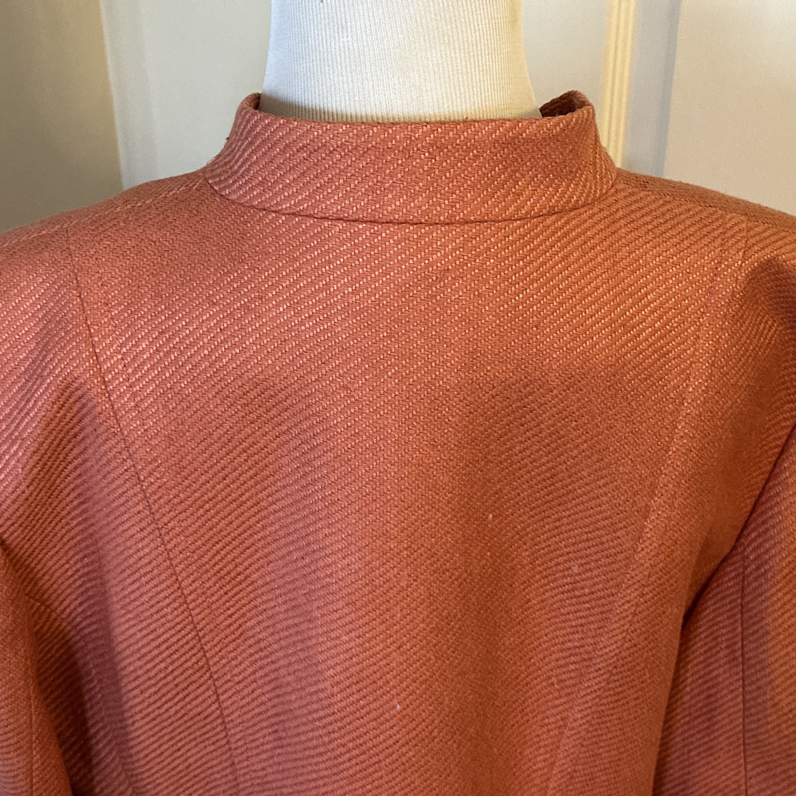 VTG Worth 100%Silk Blazer Jacket Lined Coral Size 14