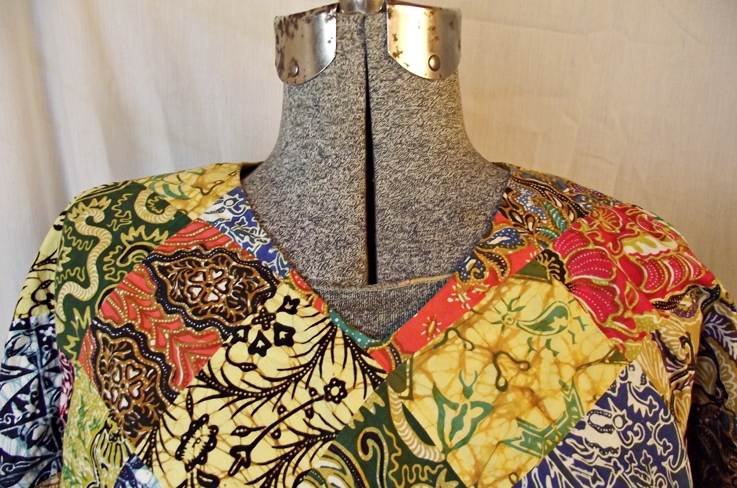 BOHO MOD Vtg 1960s Hippie Poncho Patchwork Batik Lee Lee’s Fashions