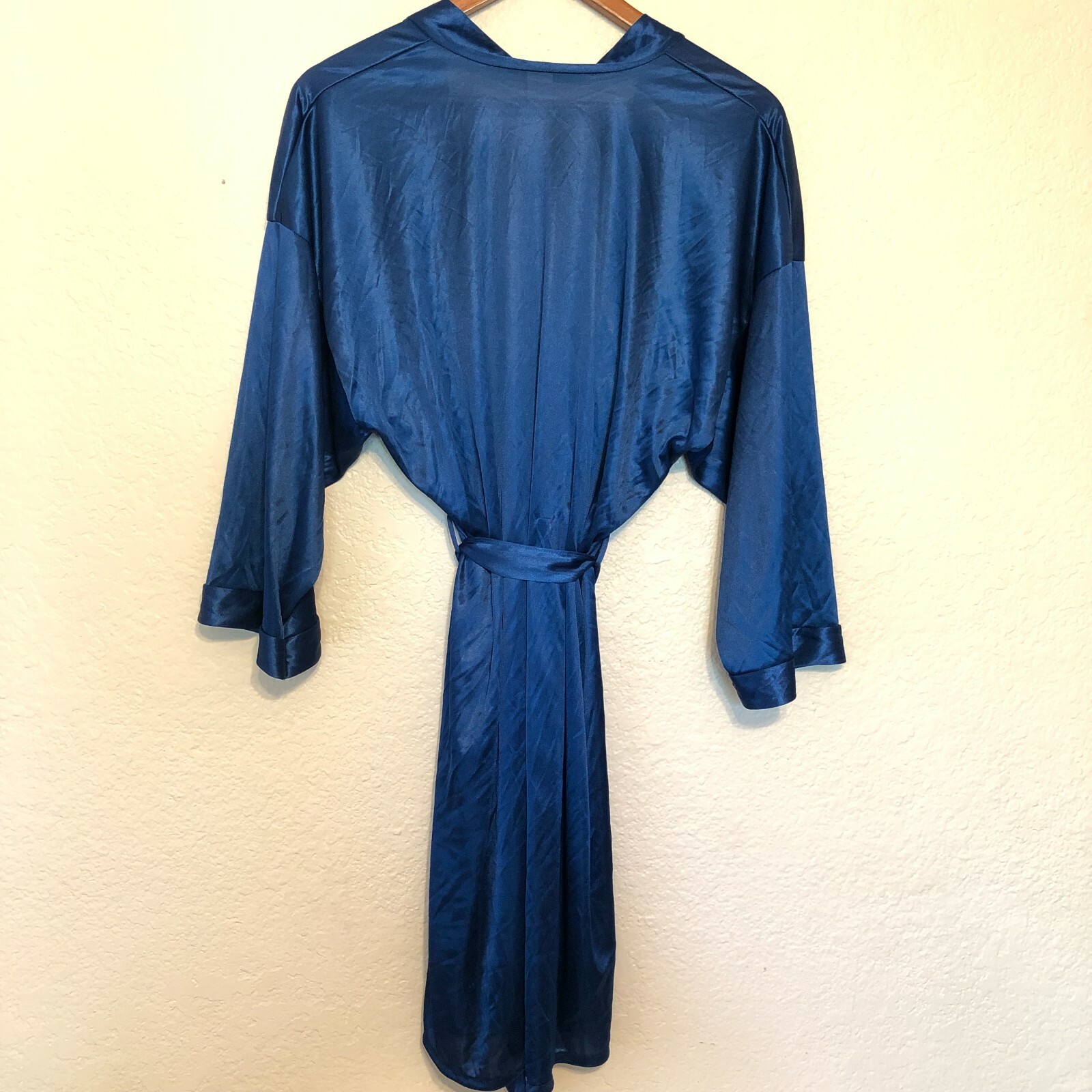 Vtg Petra Fashions Short Kimono Robe One Size Fits Most Shimmery Blue Tiny Snag