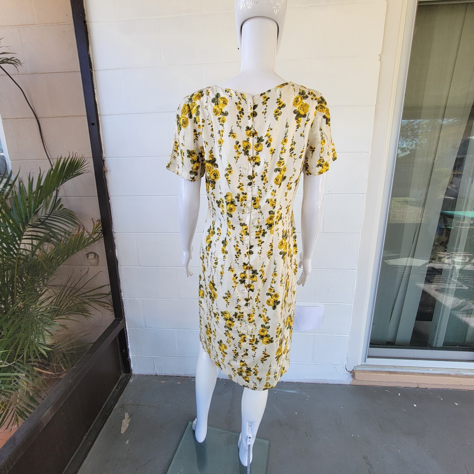 Vintage 50’s-60’s Off-White Yellow Rose Midi Summer Dress Floral Women’s Size 8