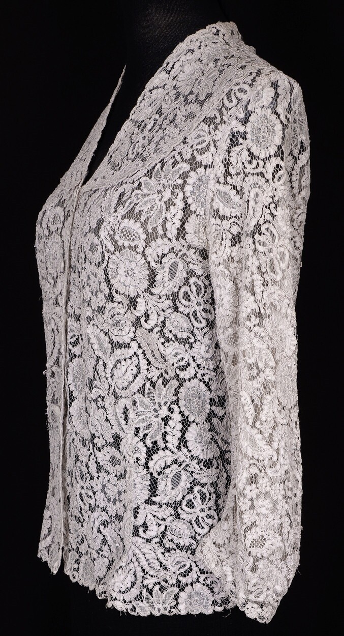1950s Alencon Lace Blouse – Gray – M