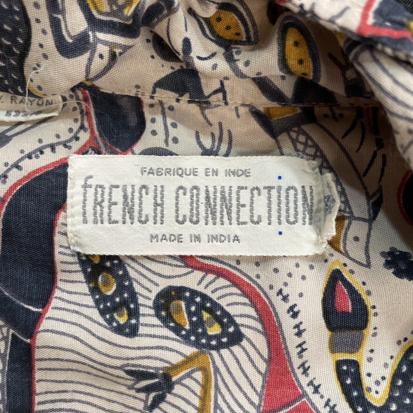 French Connection Graphic Print Button-Up Shirt Size Small Vintage