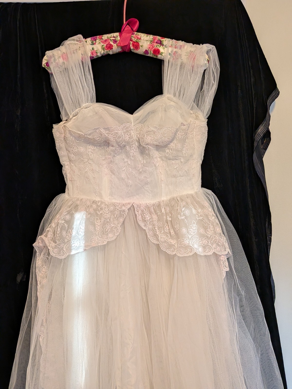 Authentic 50s Tulle Lace Corset Dress Converts To Strapless Cream And Pink