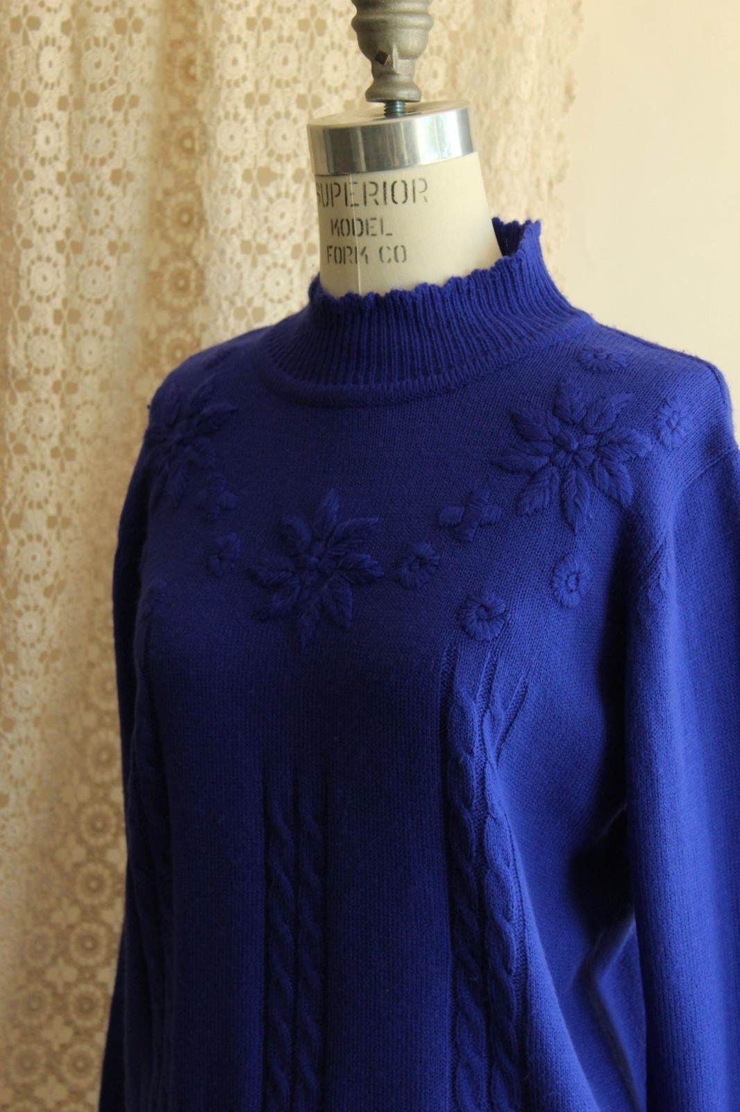 Vintage 1990s Sweater, Salon Studio Royal Blue Acrylic Pullover Jumper, Size M