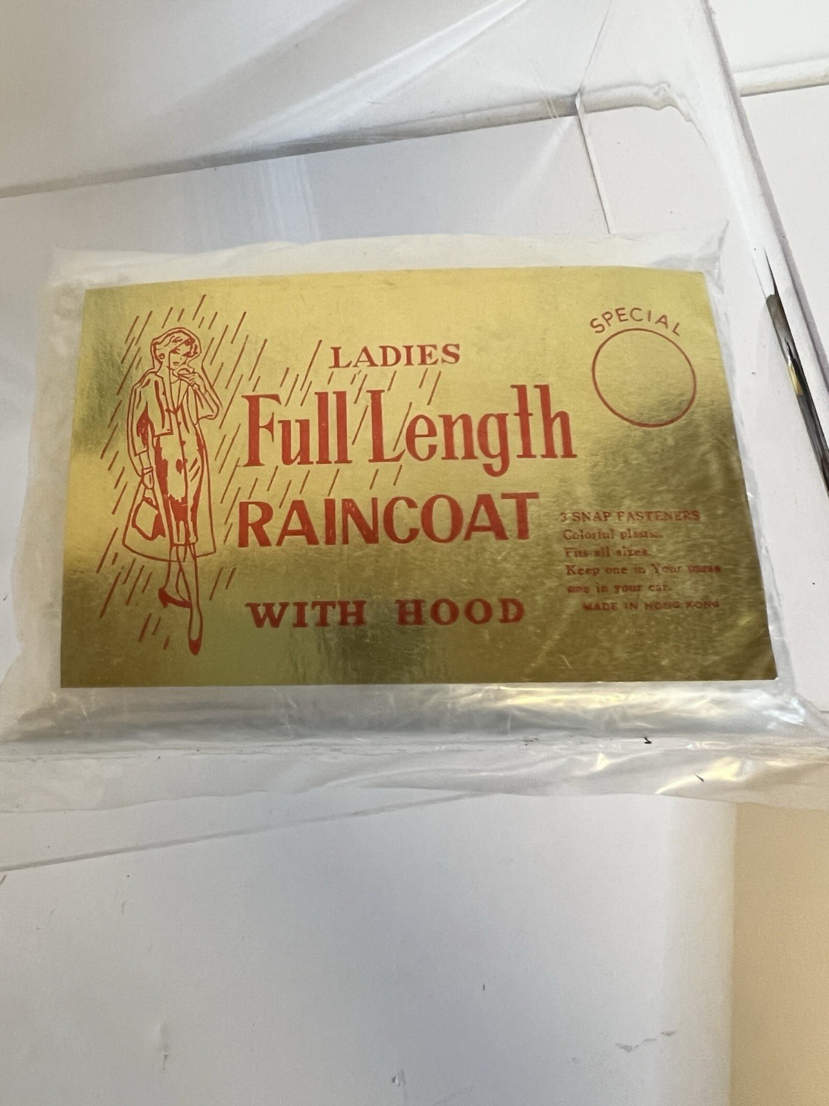 Vintage Ladies Full Length Purse Pocket Raincoat with Hood New In Pouch