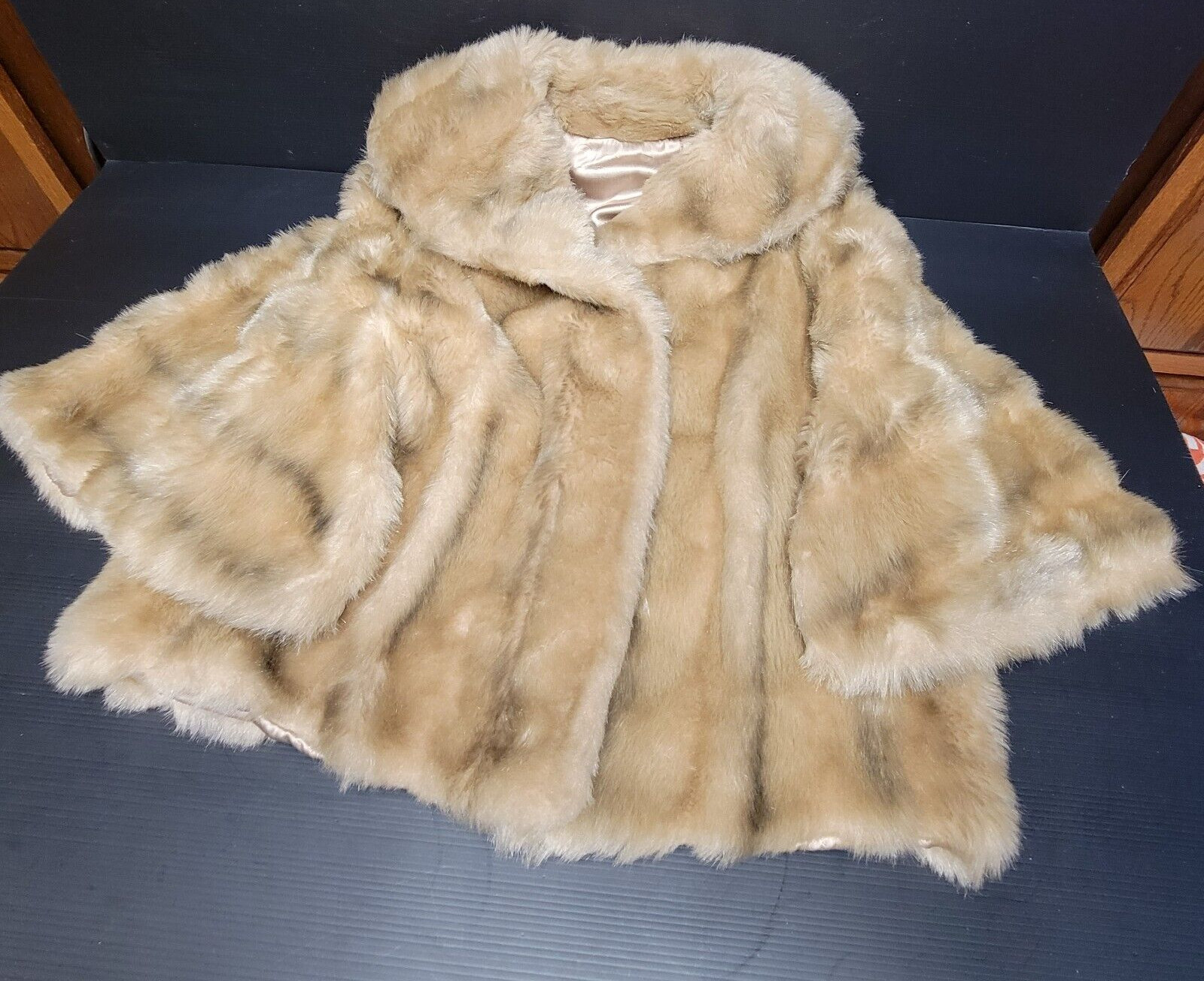 Vintage 1970s Sears Fashion Faux Fur Caplet Jacket M 22076