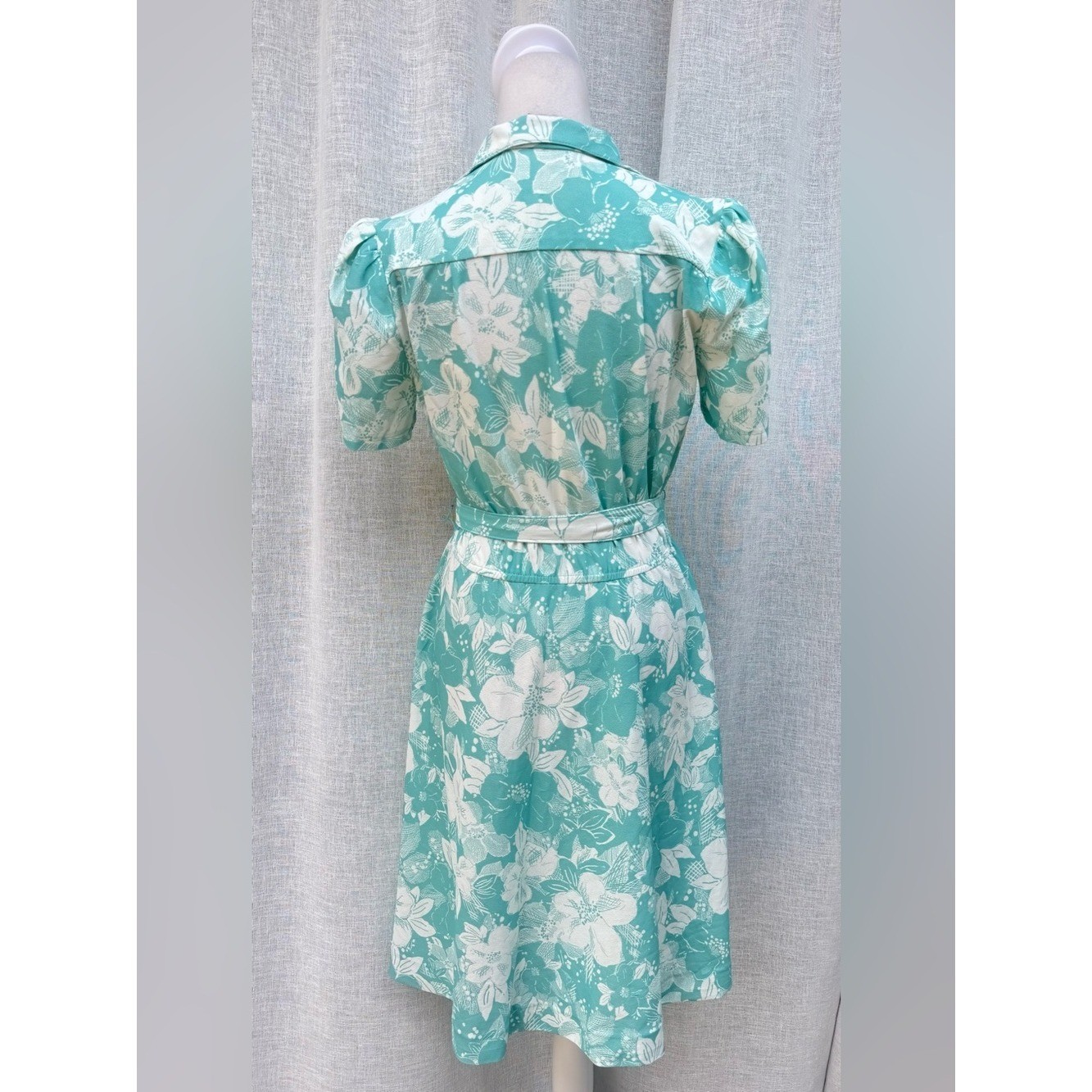 1960 California Looks floral tropical turquoise blue white shirt dress