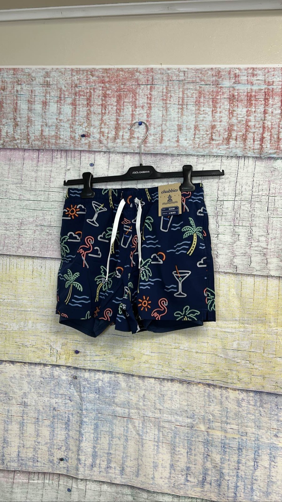 Chubbies Neon Lights Swim Trunks 5.5” M Blue Flamingo Palm