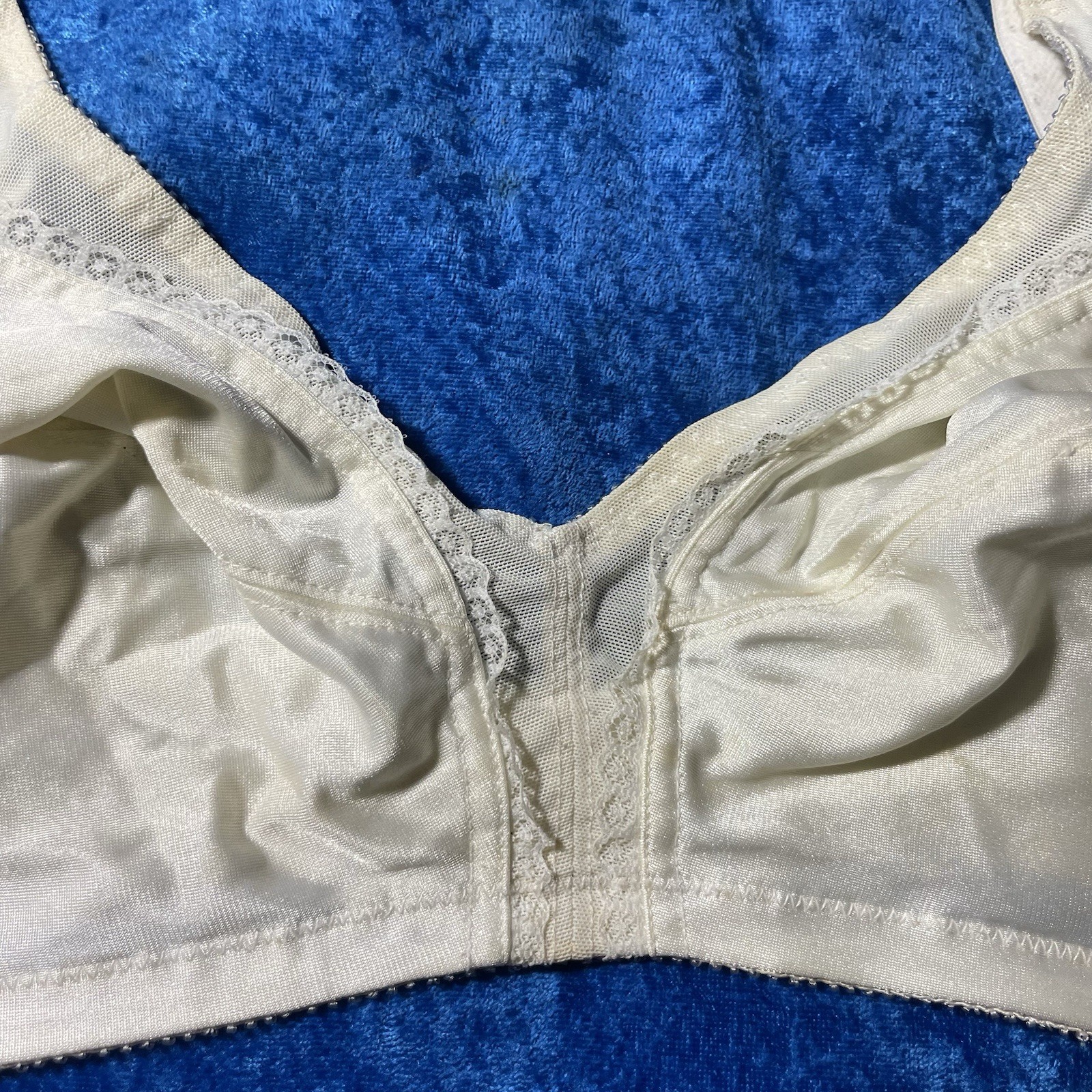 Vintage Nylon Bra 40b White Fair Condition As Is