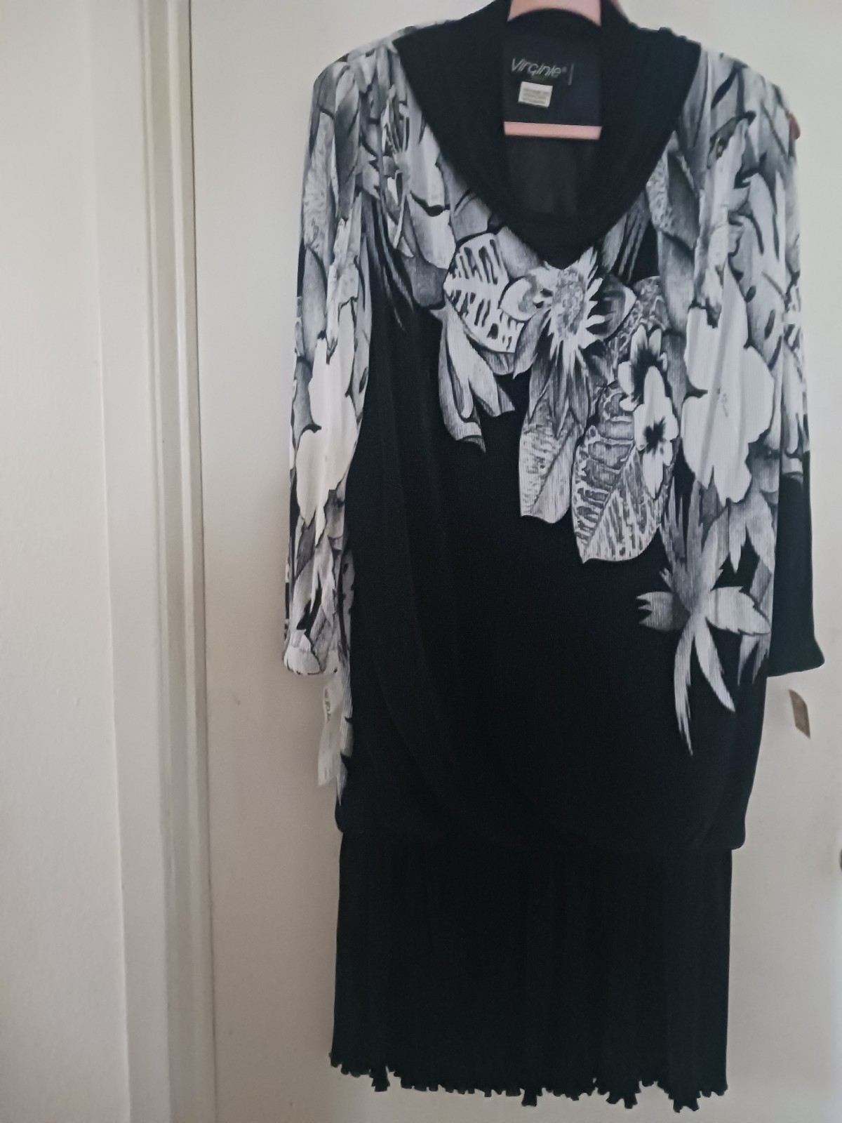 Vintage 80s Virginie Paris France Micro-pleated Tiered One Size Floral Dress