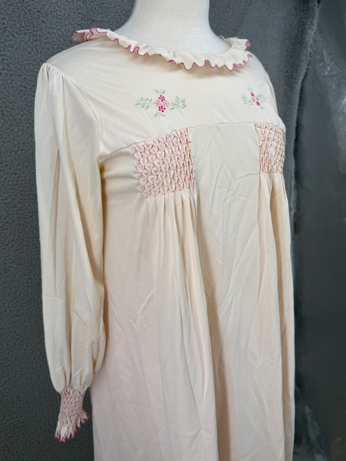 Vintage 60’s Nightie Nylon Nightgown Night Shift size M Embroidered Long Sleeve