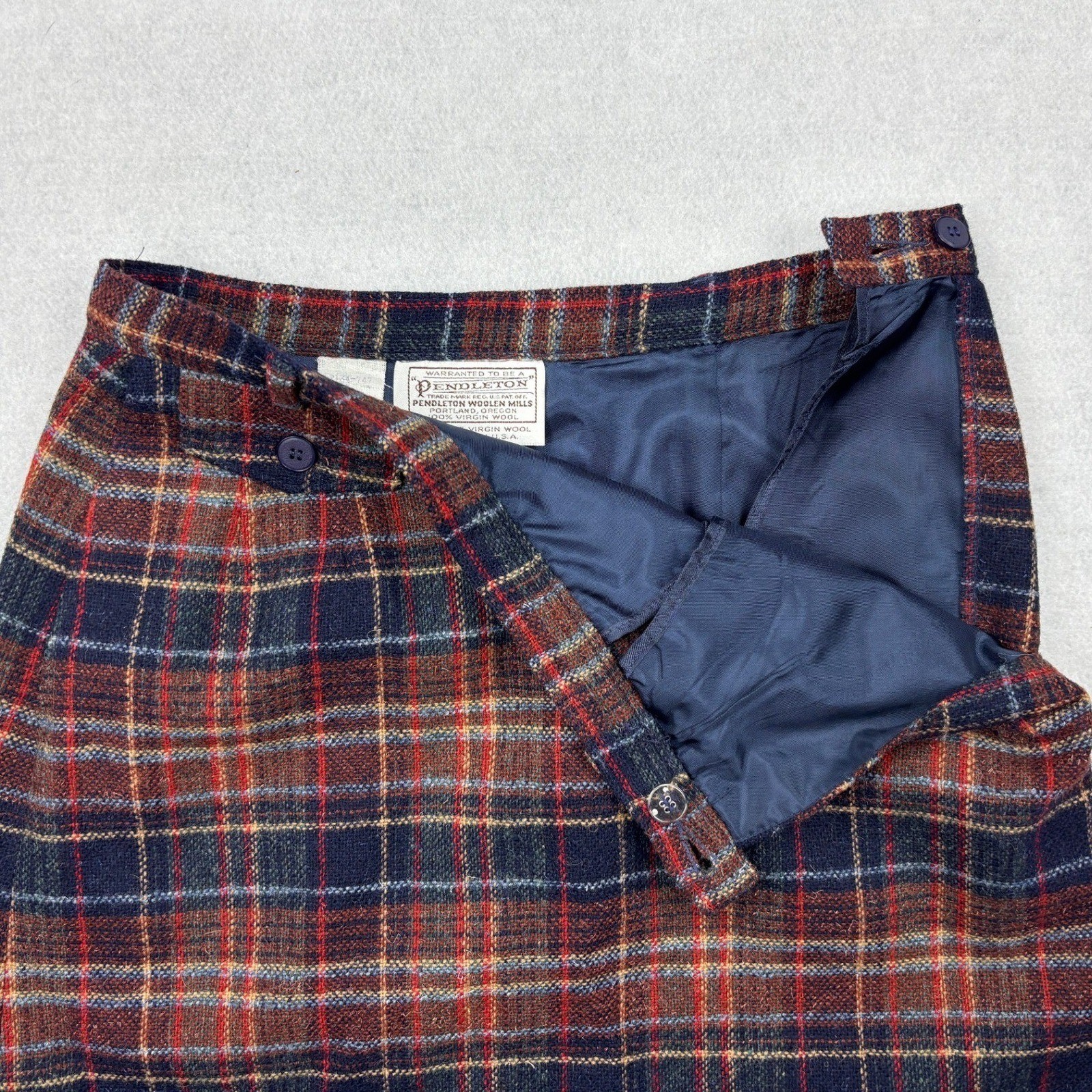 Vintage Pendleton Tartan Plaid Wool Midi Skirt Size 6 26 Waist Made in USA Lined