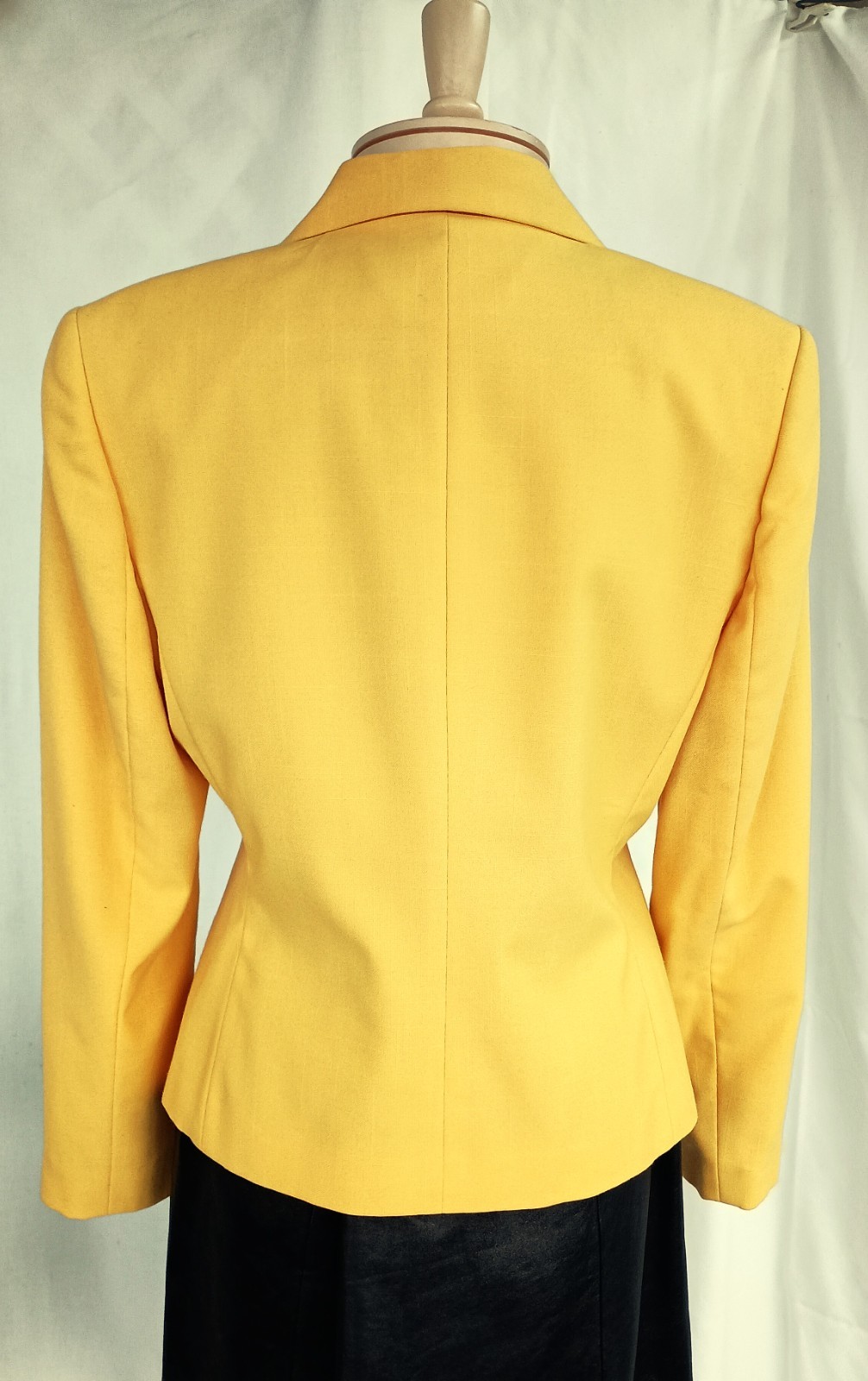 Vtg 80’s Executive Collection Yell/Blk Poly/Rayon Double Breasted Blazer Size 8