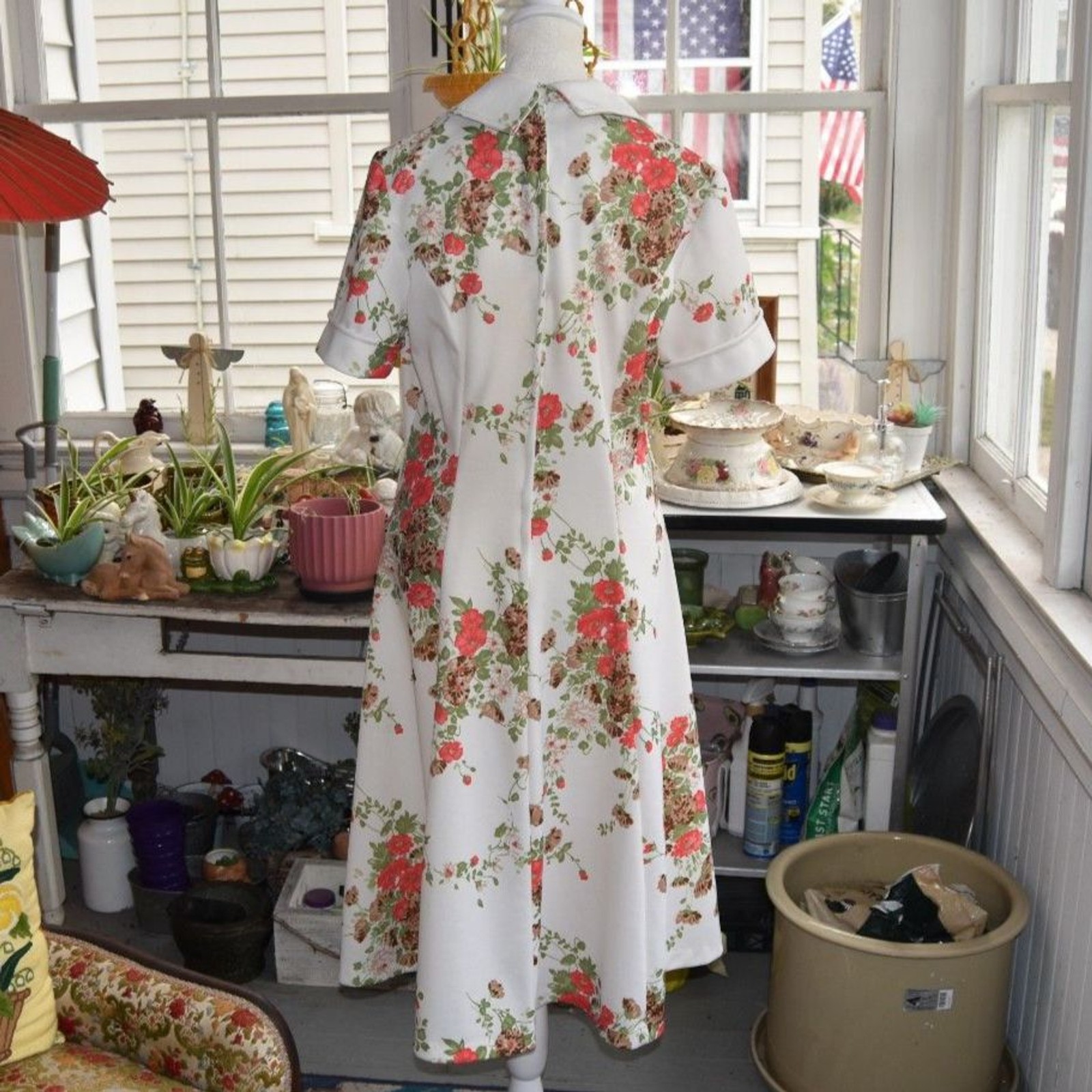 Vintage 1970s Floral Polyester Dress Pointed Collar A Line Midi Size L