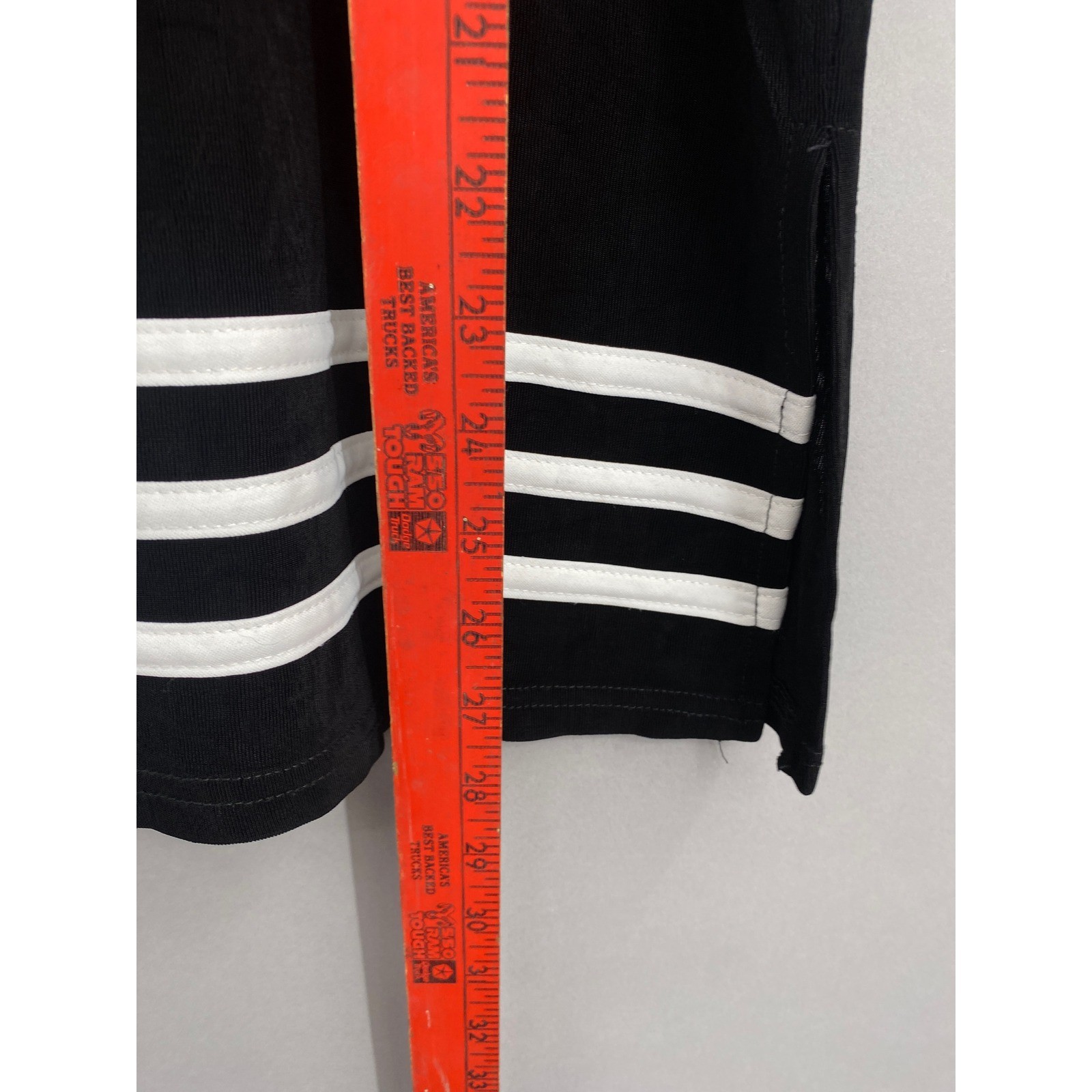 Kokomo Vintage Spiral Top Womens Medium Black White 90s Art to Wear Slinky Knit