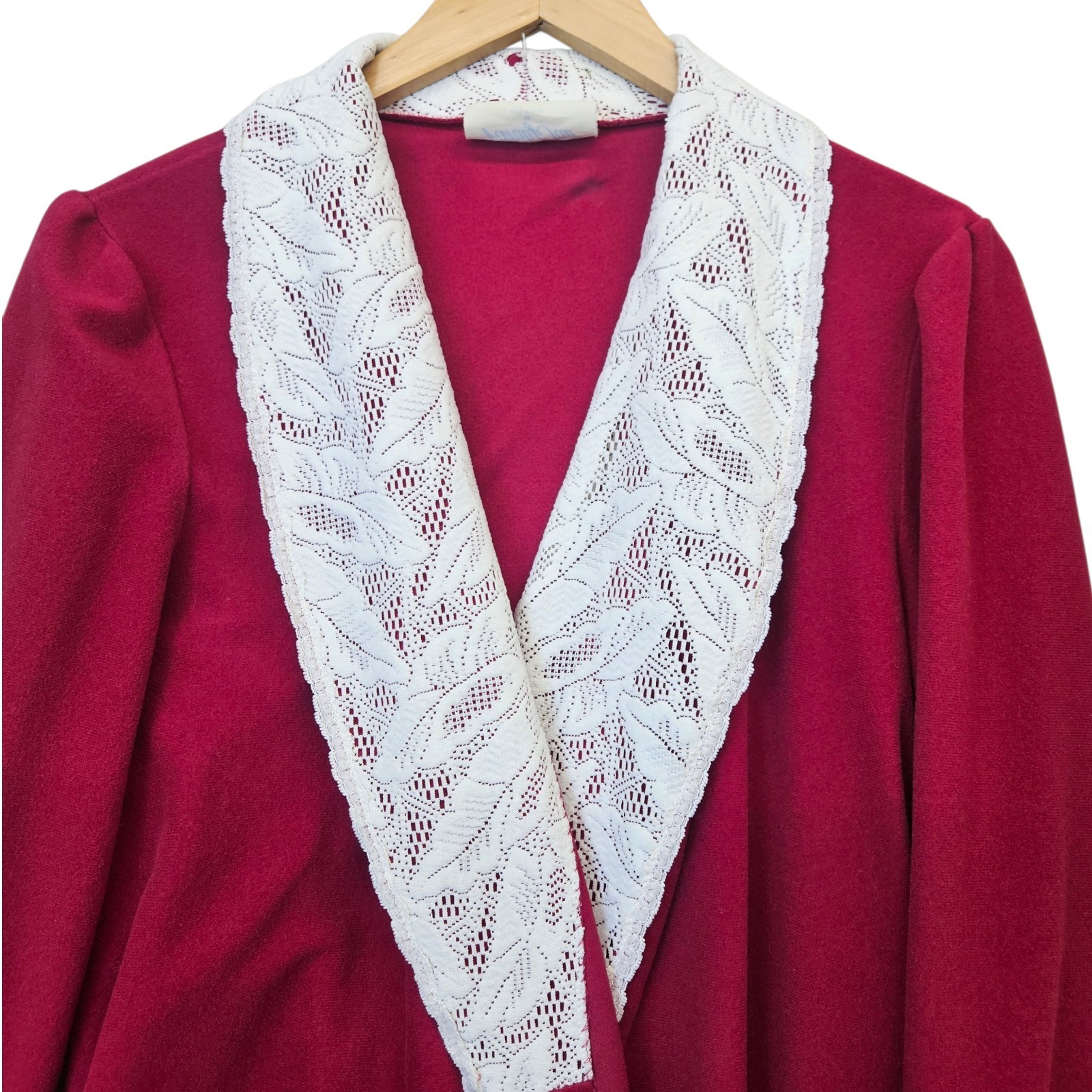 VTG Vanity Fair Red Lace Hostess Robe Women’s M USA Old Hollywood Lingere 70s