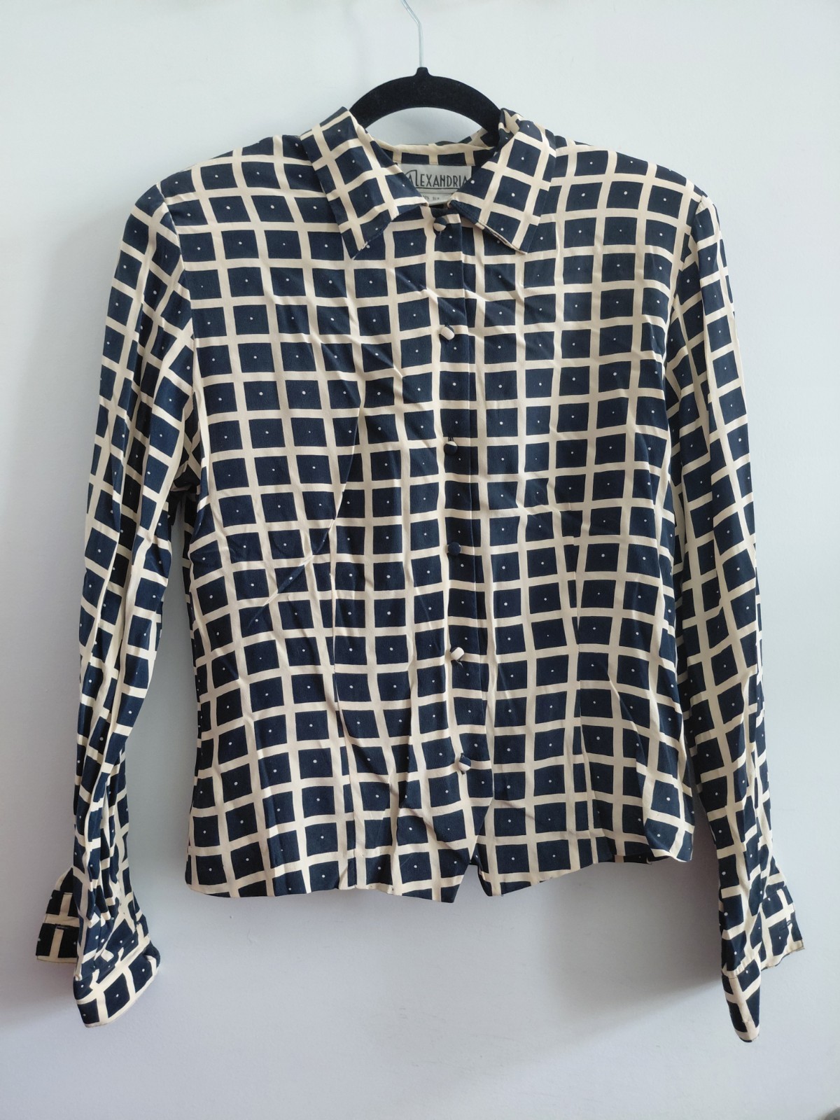 Vintage 1990s 100% Silk Blouse Black and White Alexandria Size 4 Long Sleeve Top