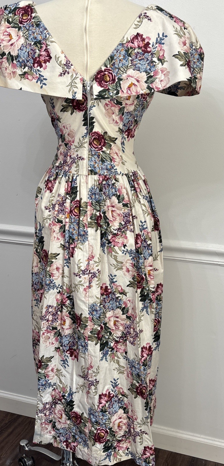 Coquette Romantic Vintage 80s90s Ivory Floral Fairycore Dress 10 Midi Party USA