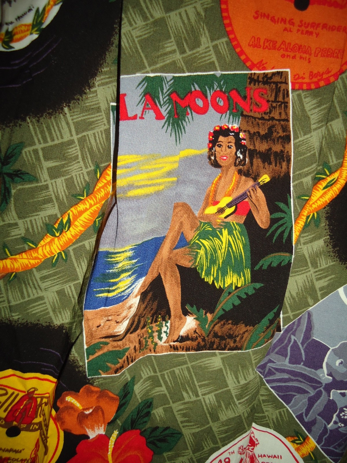 Reyns Spooner Hawaiian Aloha Dress With Hula Girls Diamond Head Etc Size-L