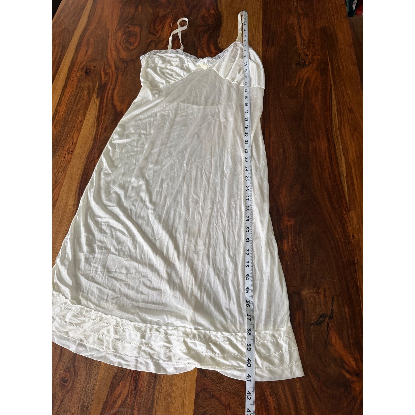 Vintage Mel-Lin Ivory Nylon Lace Trim Full Slip Dress Adjustable Straps Size 38