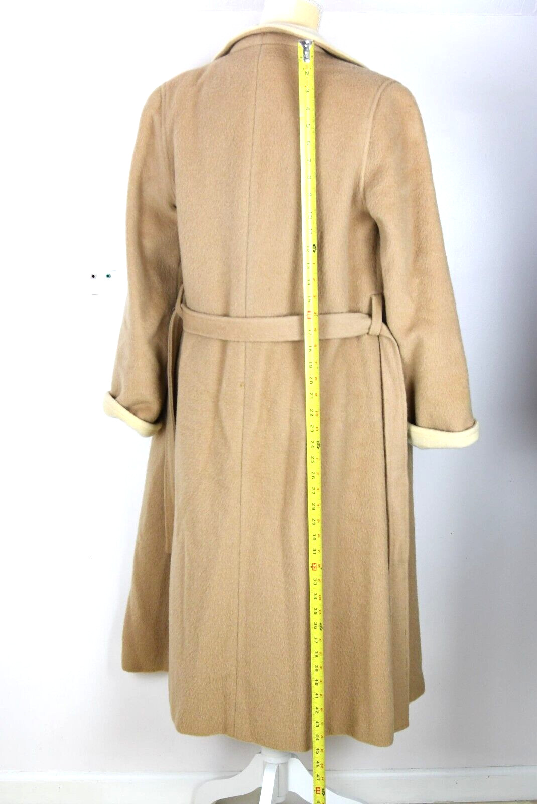 Vintage 1940s Style Great Over Car Coat Tan Beige Cream Belt Princess Seam Peek