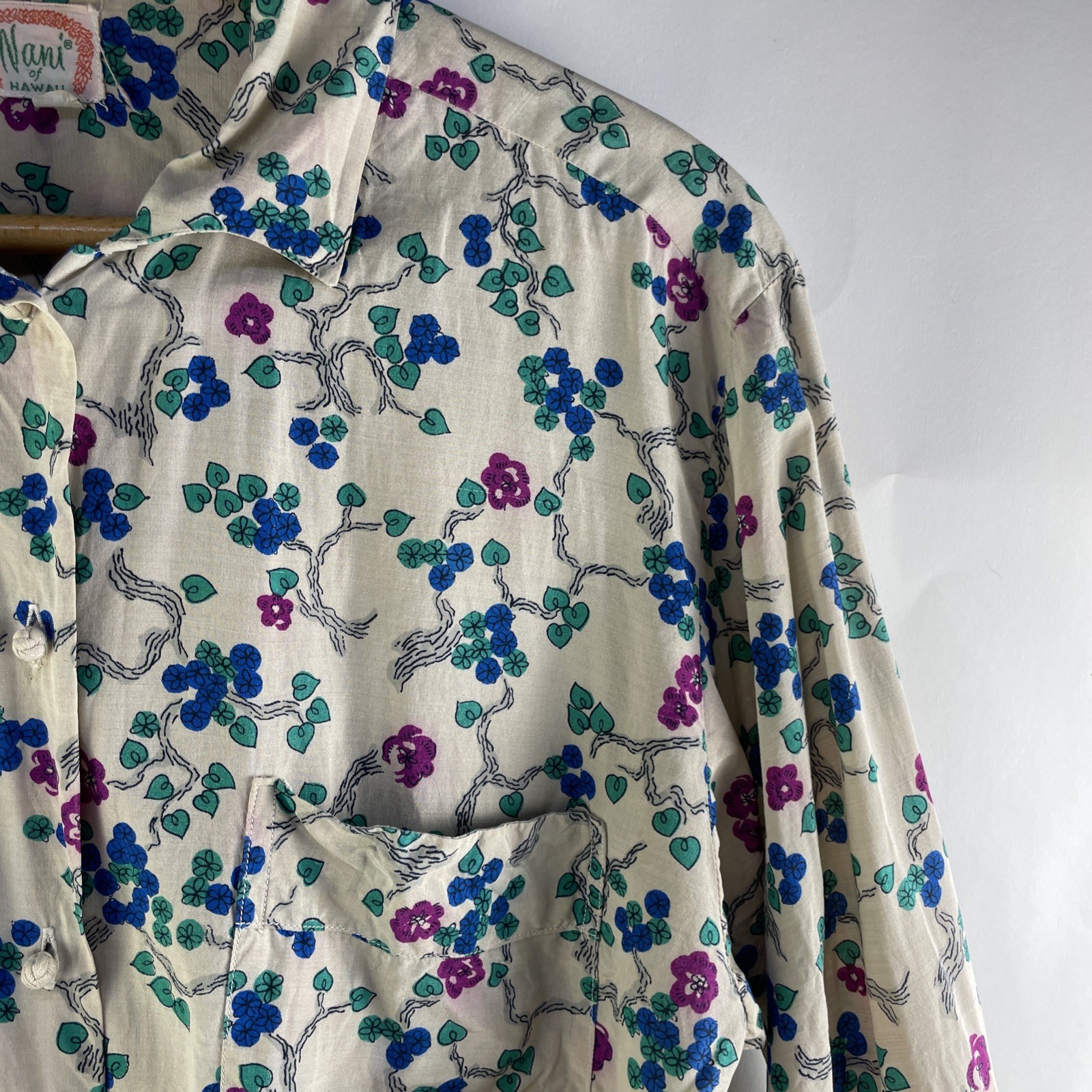Vtg 40’s Nani of Hawaii Pure Silk Blouse Knot Button Floral 3/4 Sleeve Medium