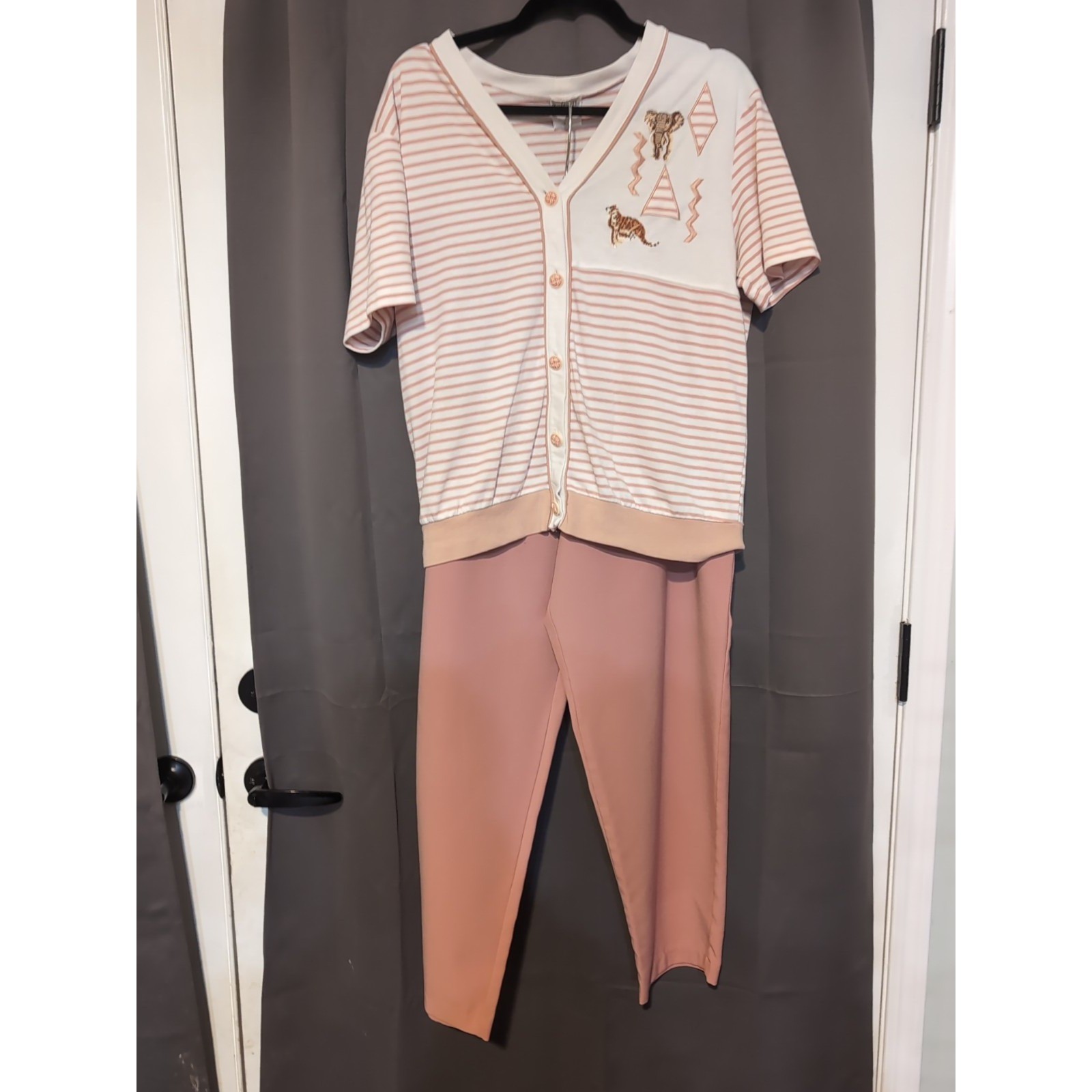 A Leen Petite Safari Embroidered Striped Cardigan & Pants Set, Vintage Women’s S