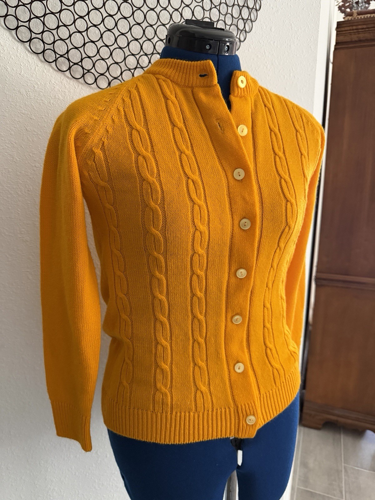 Women’s Vtg 70’s 80’s Cardigan Gold / Yellow Size Small Sweater Uniform