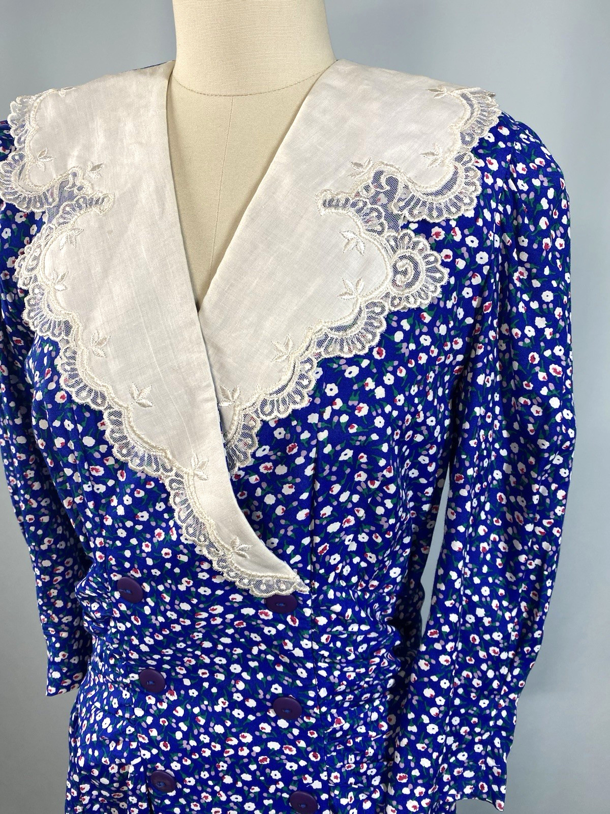 Vintage Dress SIZE 4 Small blue floral KARIN STEVENS 80s 90s church Rayon