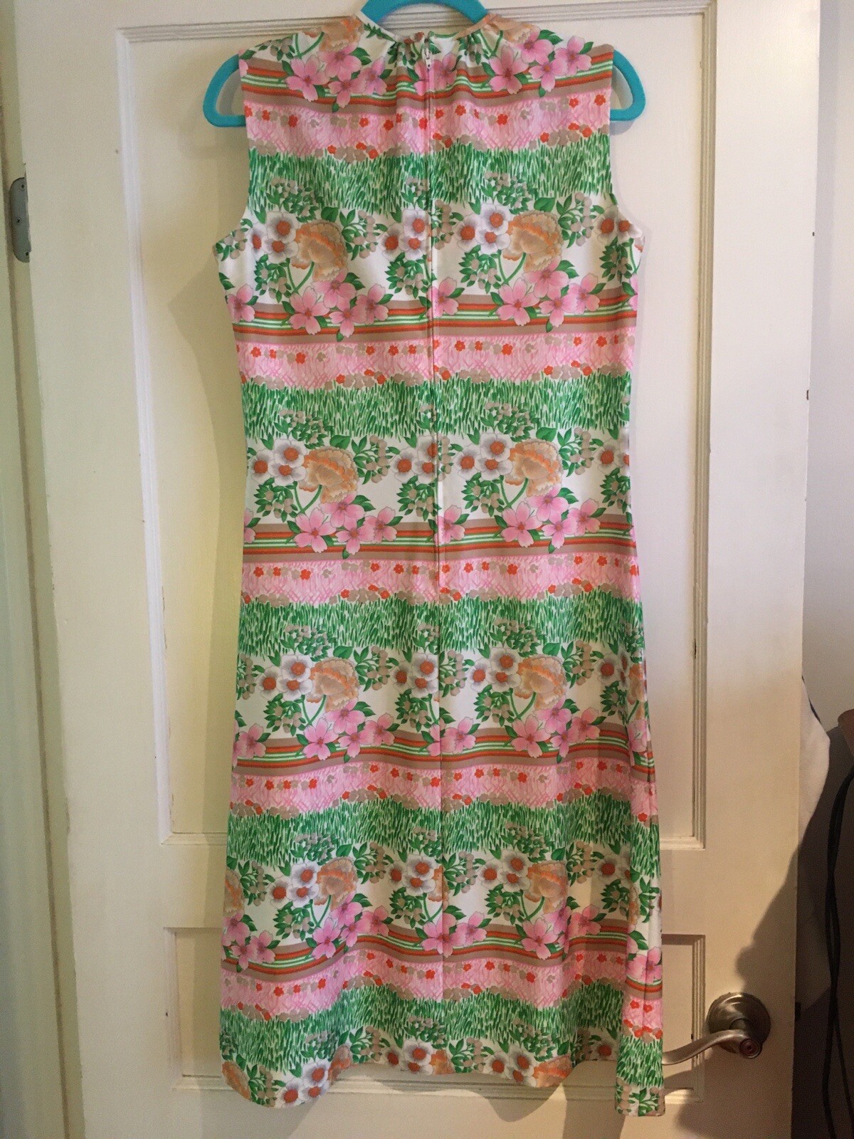 vintage 1960’s / 1970s Jerrie Lurie Floral Maxi Dress / Mod / Retro Size Medium
