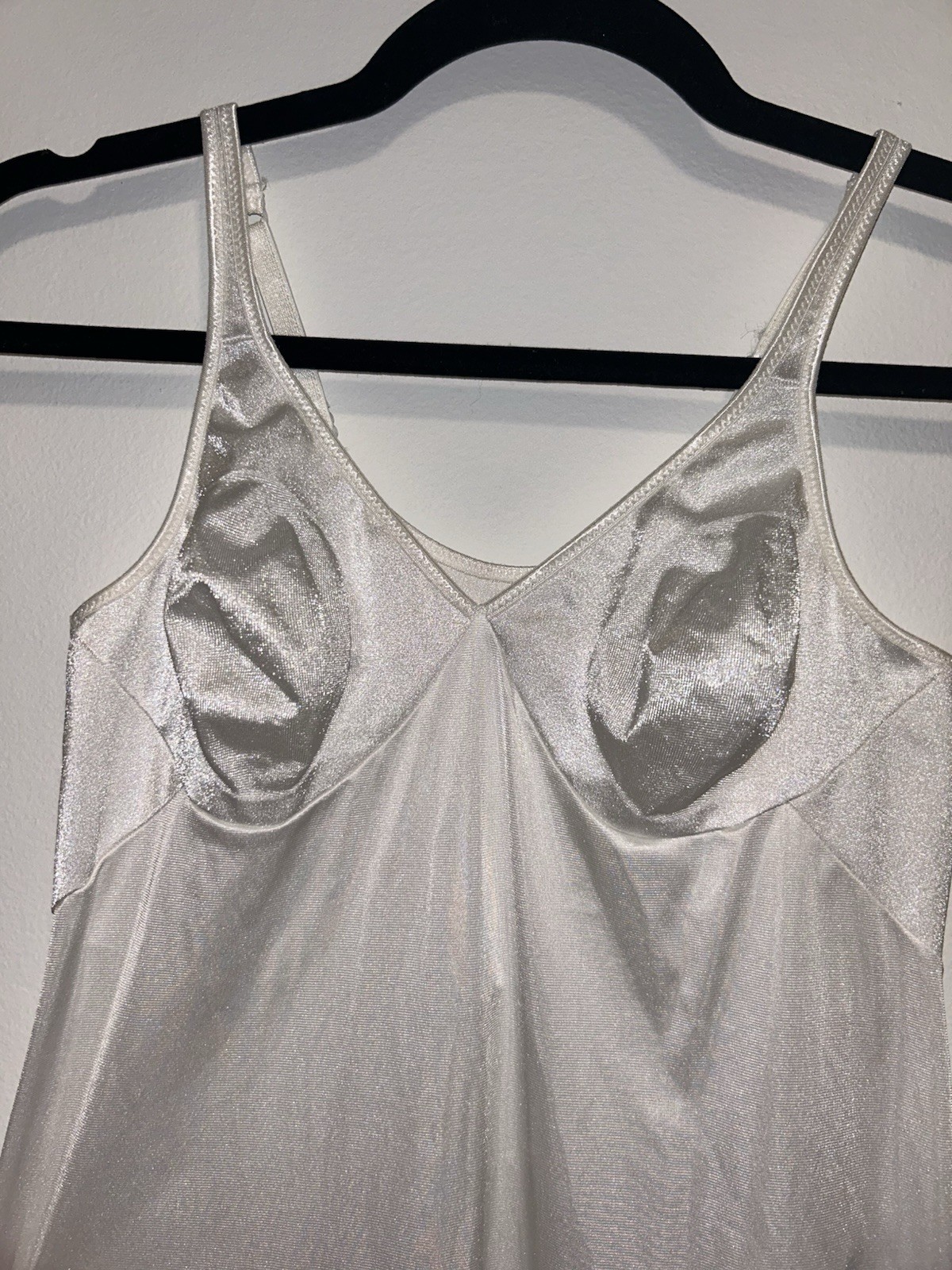 Vtg Vanity Fair SZ 34 32/40 Nylon Dress Slip Nightgown White Side Slit Lace Trim