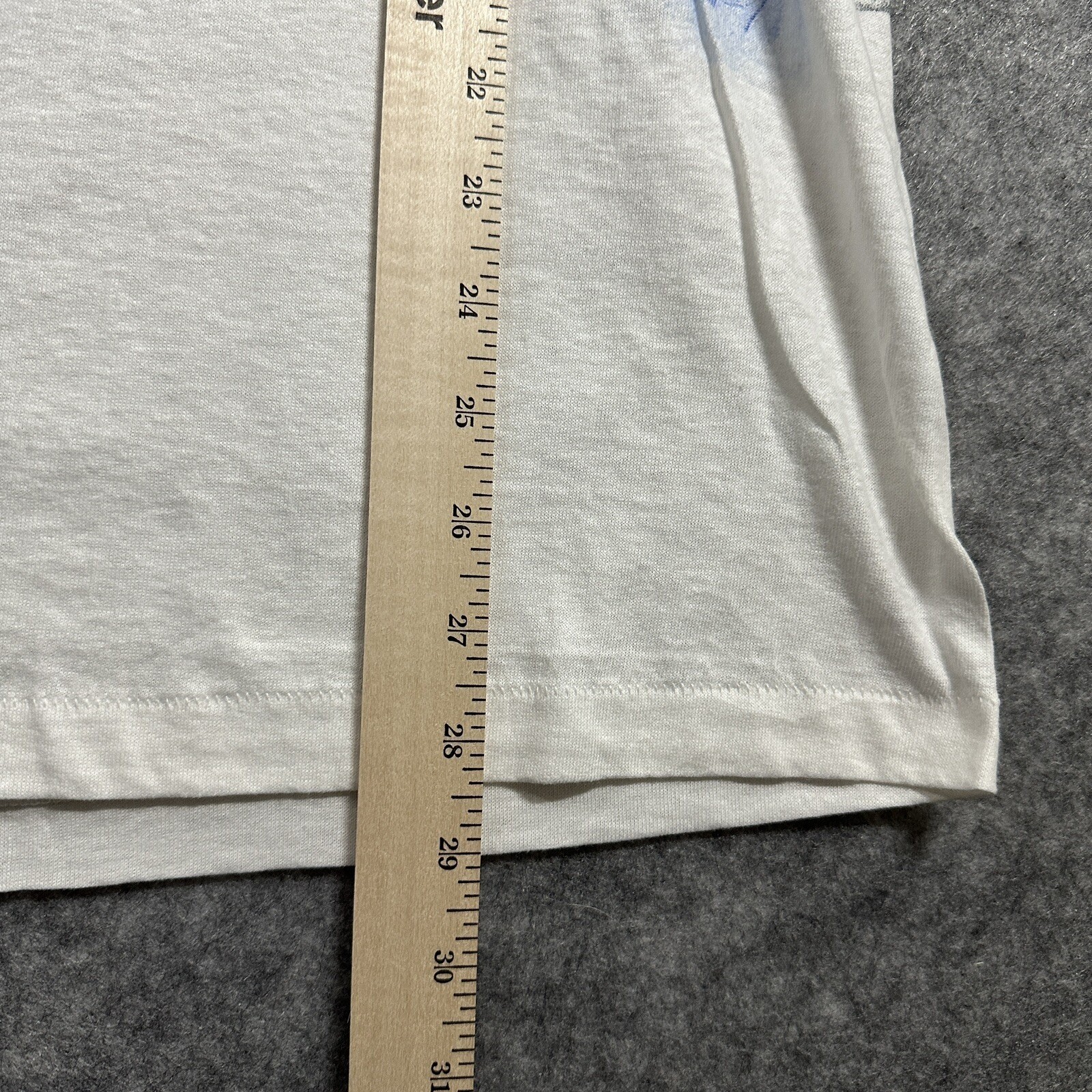 Vtg Expo 86 T-Shirt Womens Large White Passport Stamp Graphic Fruit of the Loom