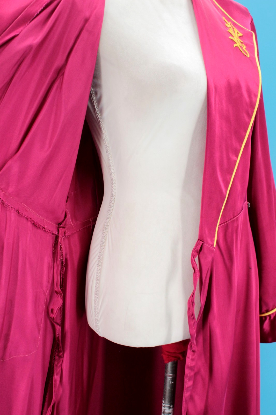 VTG Women’s 40s Magenta W/ Yellow Trim Asian Robe Sz S 1940s Satin Rayon