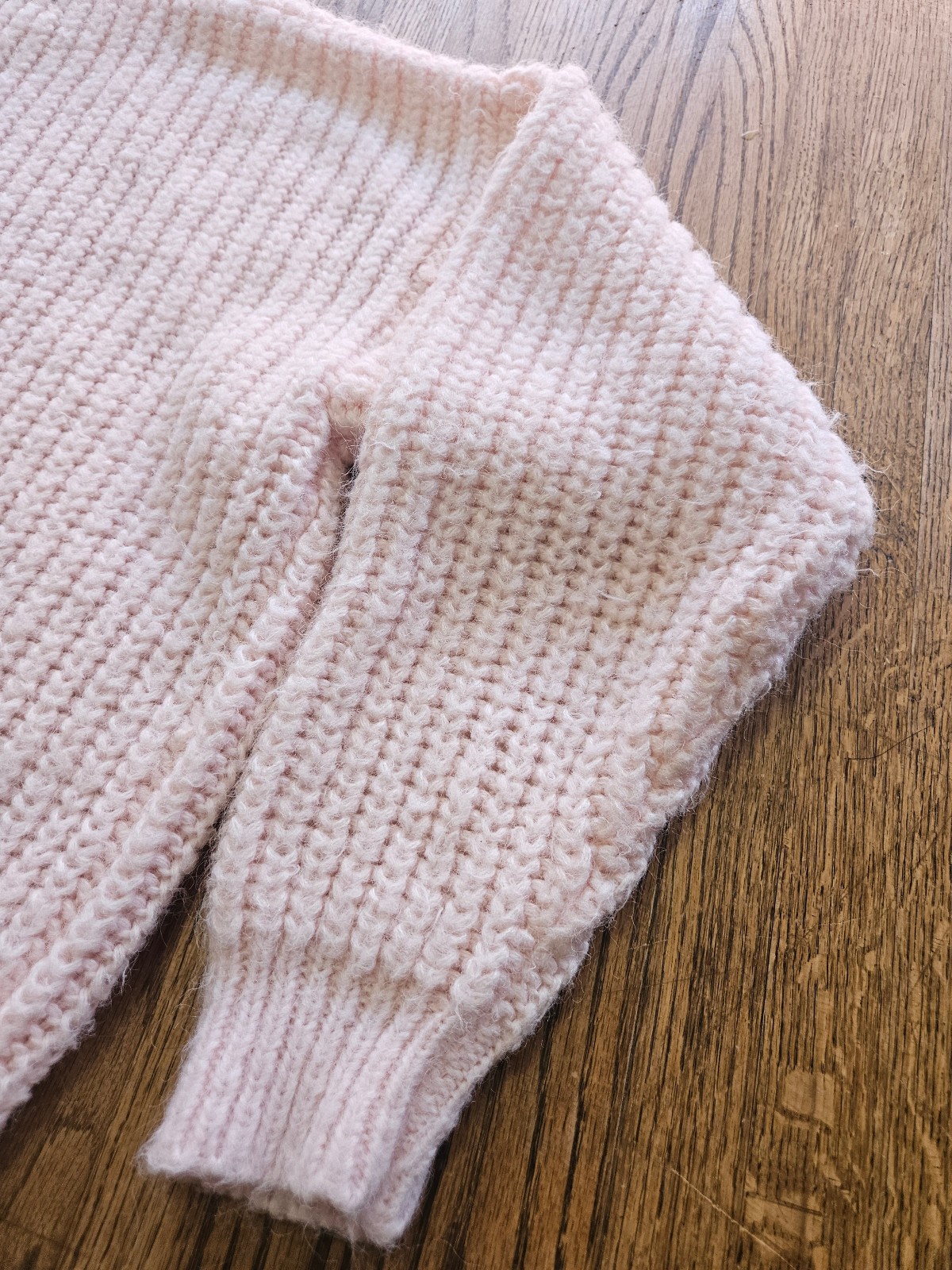Vintage 80s Tarazzia Pink Cable Knit Sweater Acrylic Fuzzy Look Chunky Knit Med.