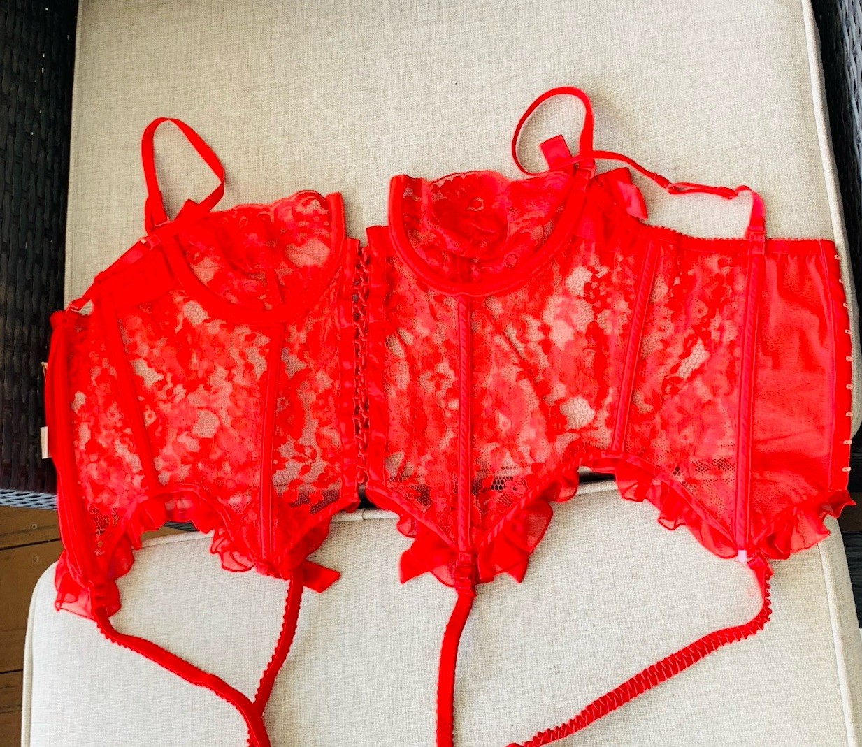 Vintage Y2K Victoria’s Secret Gold Label Red Sexy Bustier Corset Set 34B Small
