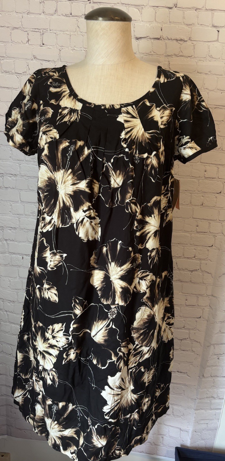 Vintage XS S Nani Of Hawaii Black Floral Dress Hibiscus Rayon NEW Beach Cruise