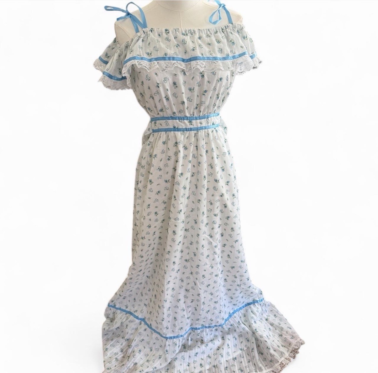 Vintage 1970s Cottagecore Prairie Maxi Dress