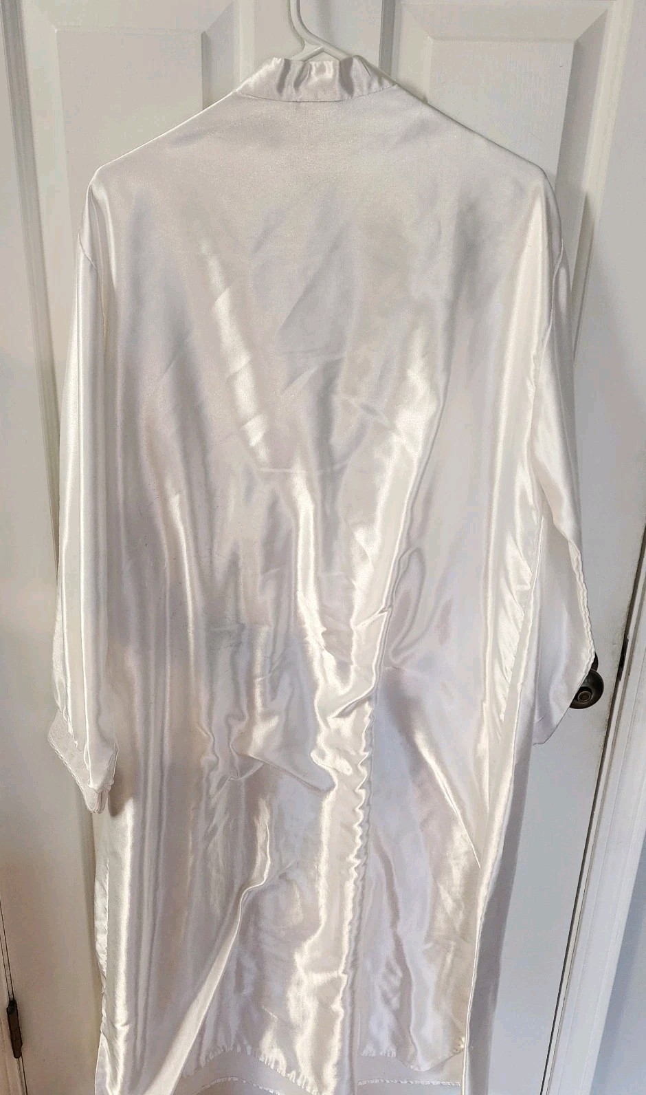 Appel Sleepwear Sz XL White Satin Night Gown Lace Neckline Button