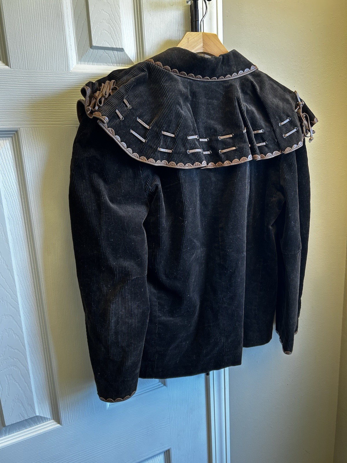 Vintage Bis by Gene Ewing Women’s Corduroy Coat Leather Trim Brown Small