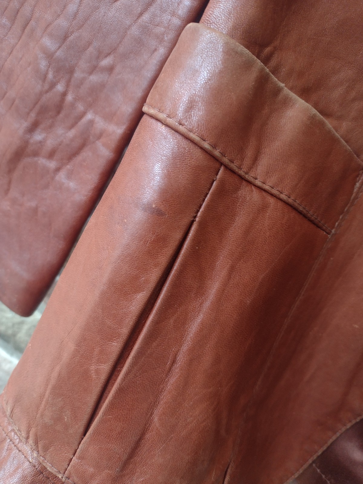 Vintage 70s Remy Lambskin Leather Jacket Cognac Brown Distressed Size S/M