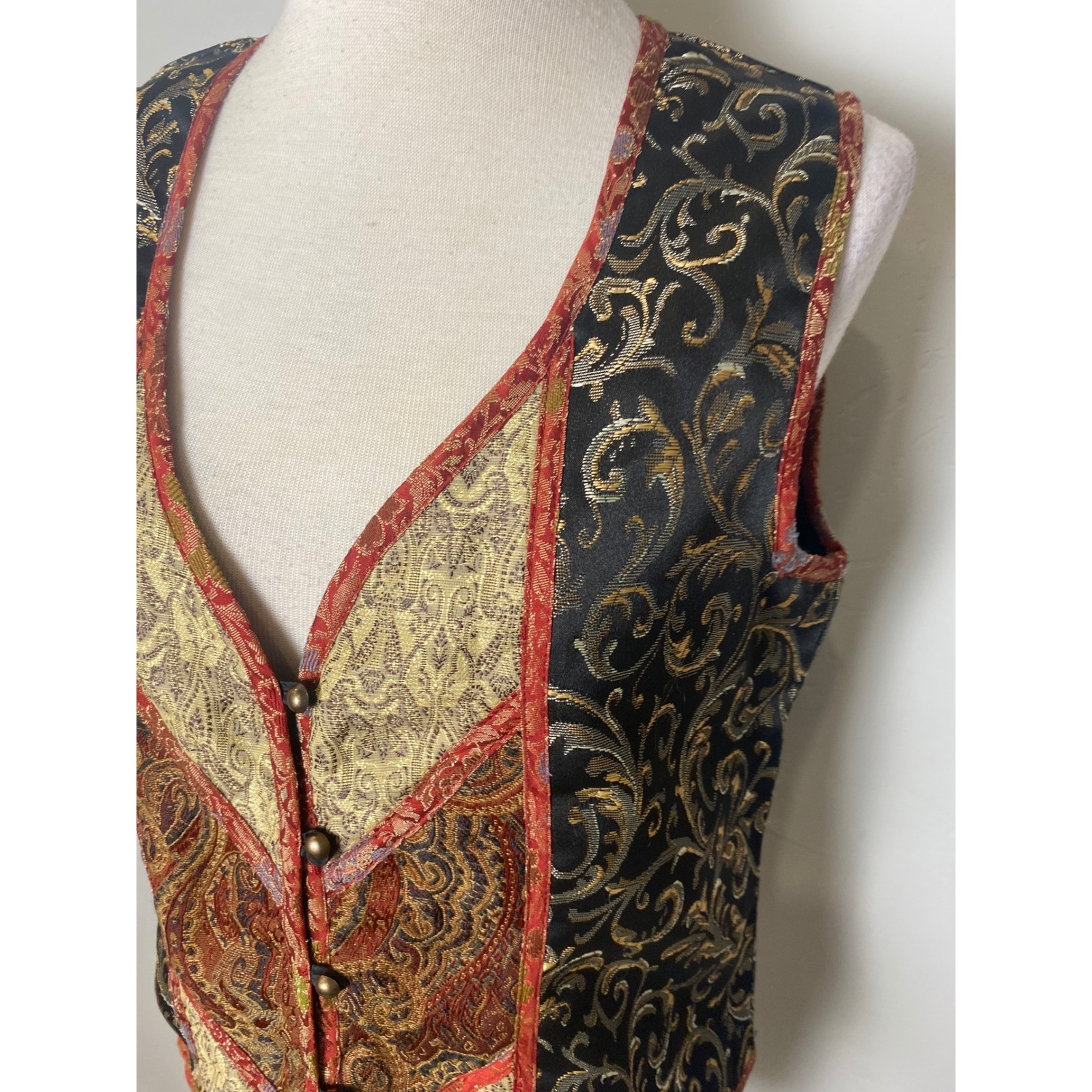 White Stag Vintage 90s Y2K Brocade Paisley Goth Vest Black Gold Red Small