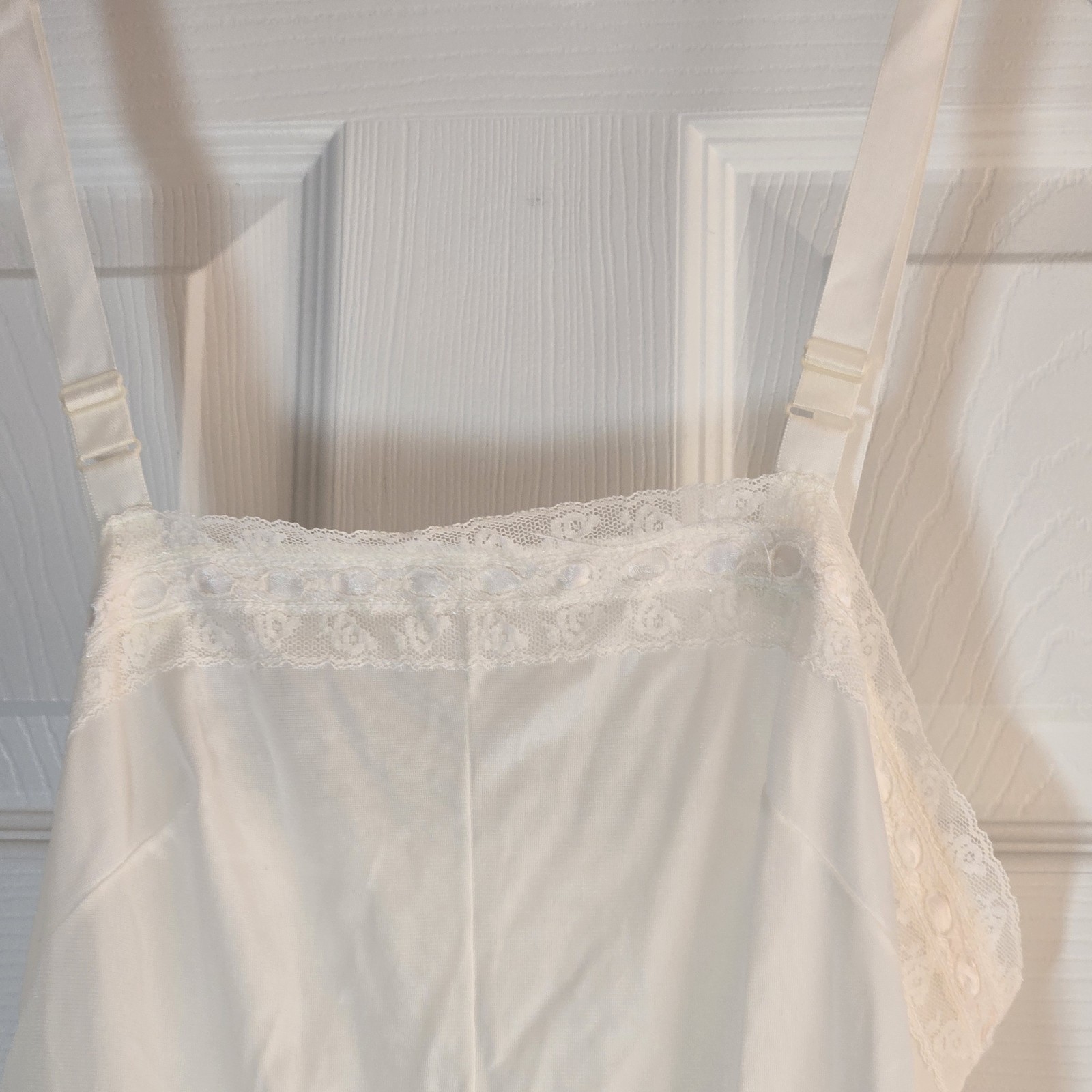 Teddy Shorts Romper Vtg Ivory Lace Trim Lingerie Size S Adjustable Straps USA