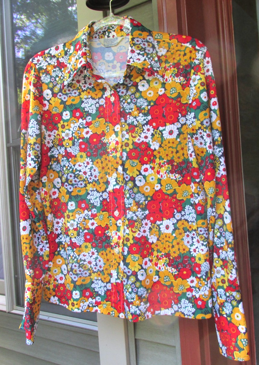 1970s Mod Flower Power Daisies Woman’s Sz 16 Shirt Pointed Collar Button Cuffs