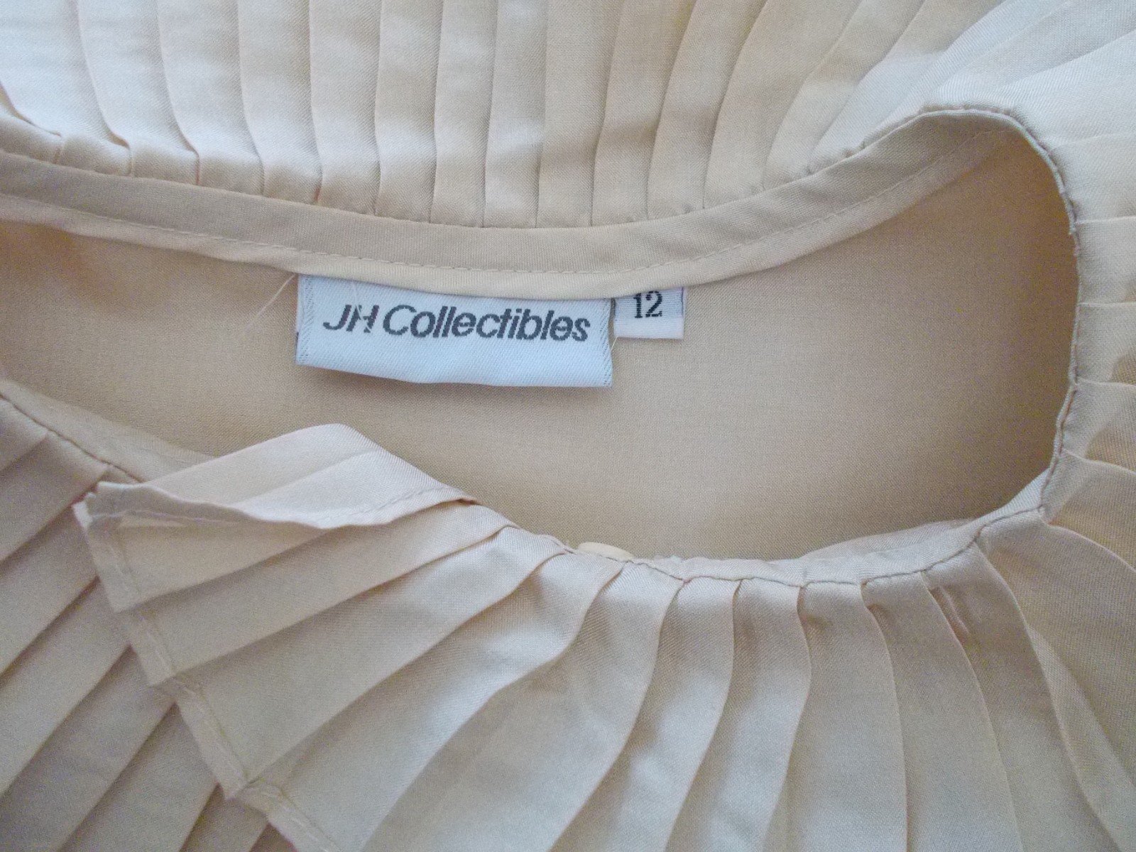 VTG JH COLLECTIBLES Ecru Pleated Ruffle Neck Long Sleeve Secretary Blouse Sz 12