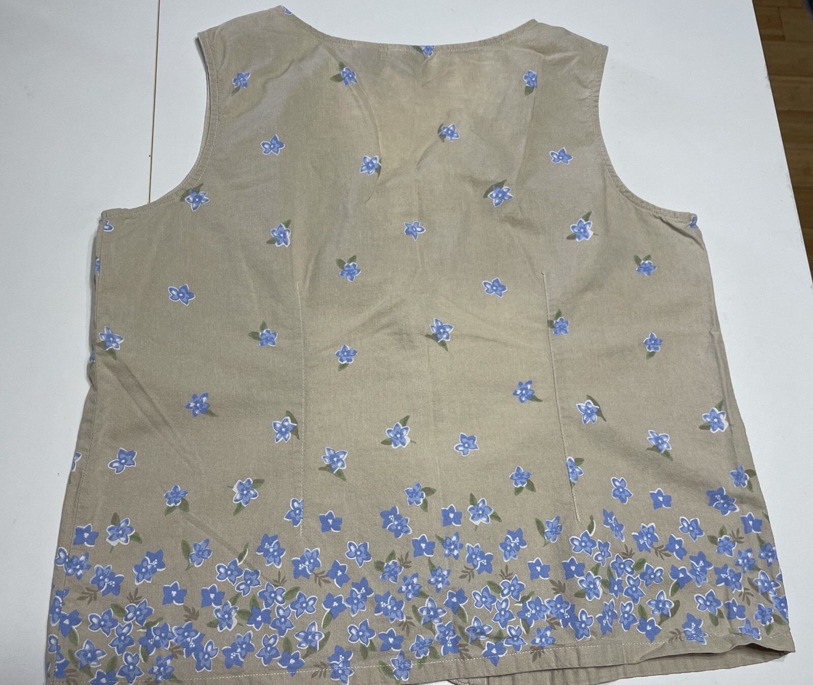 Vintage 90s Classic Elements Beige & Blue Floral Button Up Shirt Tank