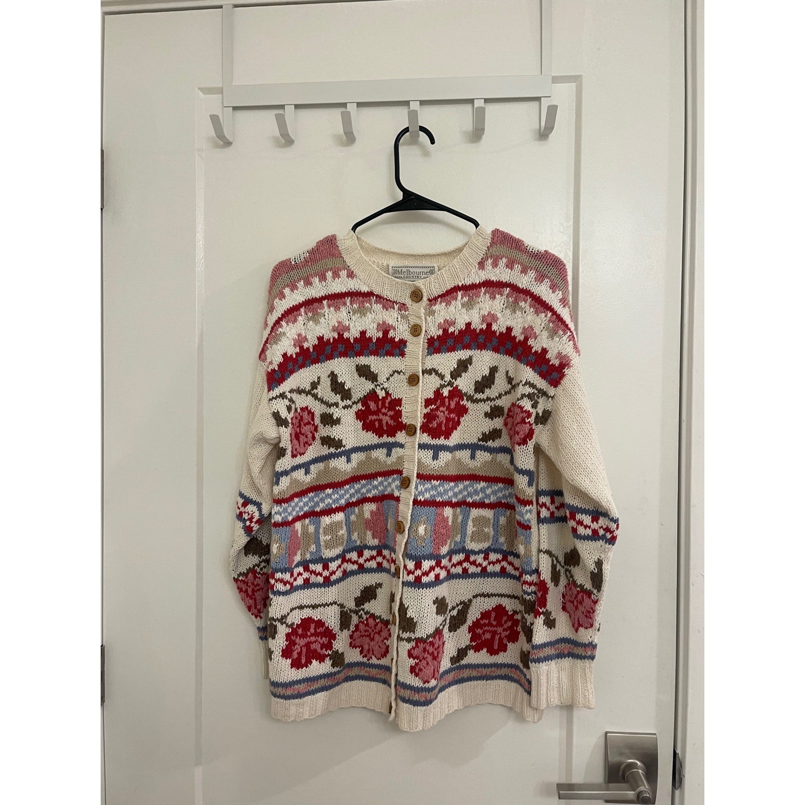 Vintage Cottagecore GrandmaCore Cardigan Floral White Pink Red Knit