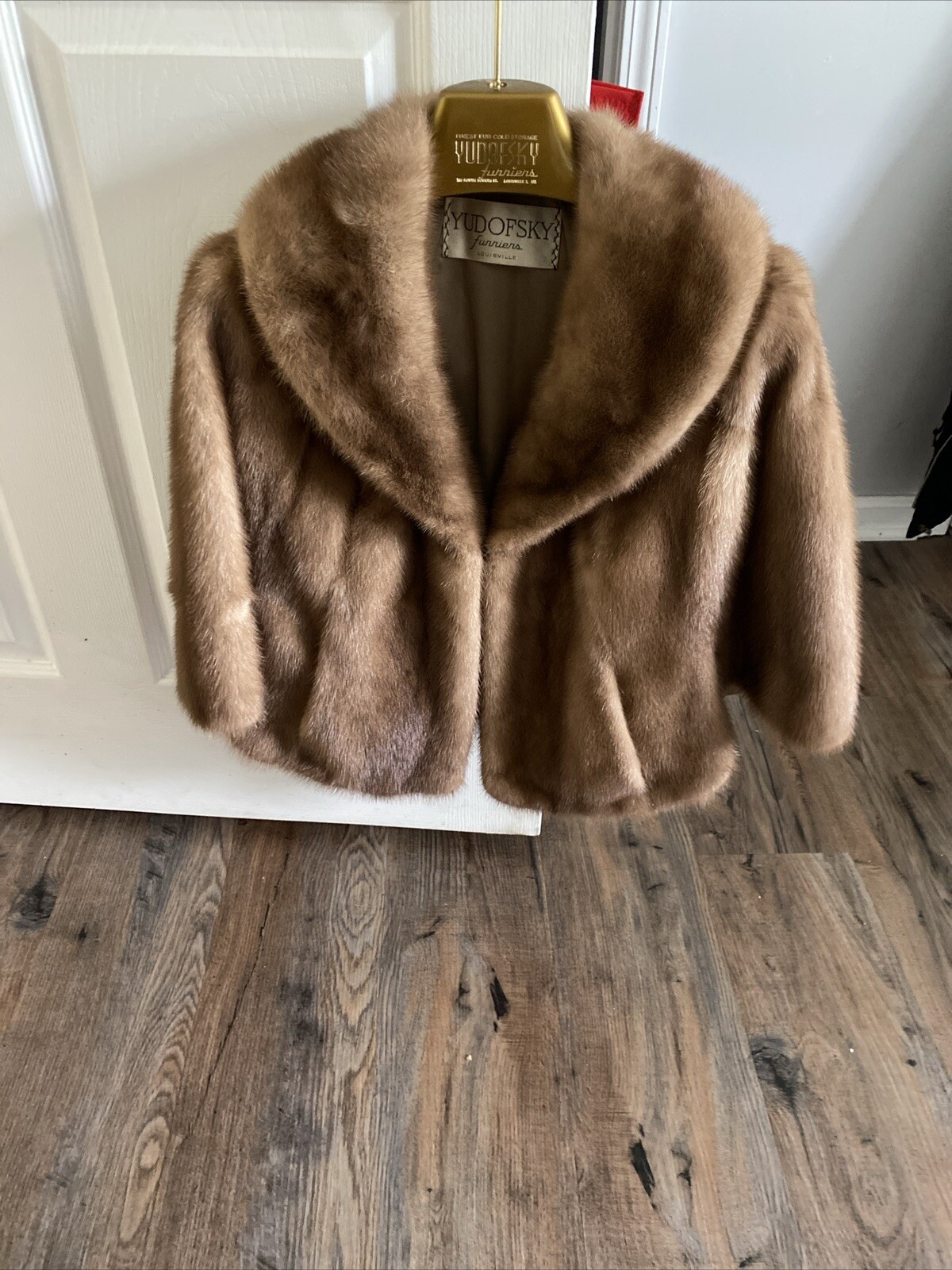 Vintage Mink Fur Shoulder Stole Wrap Cape Light Brown Tan 50s 60s